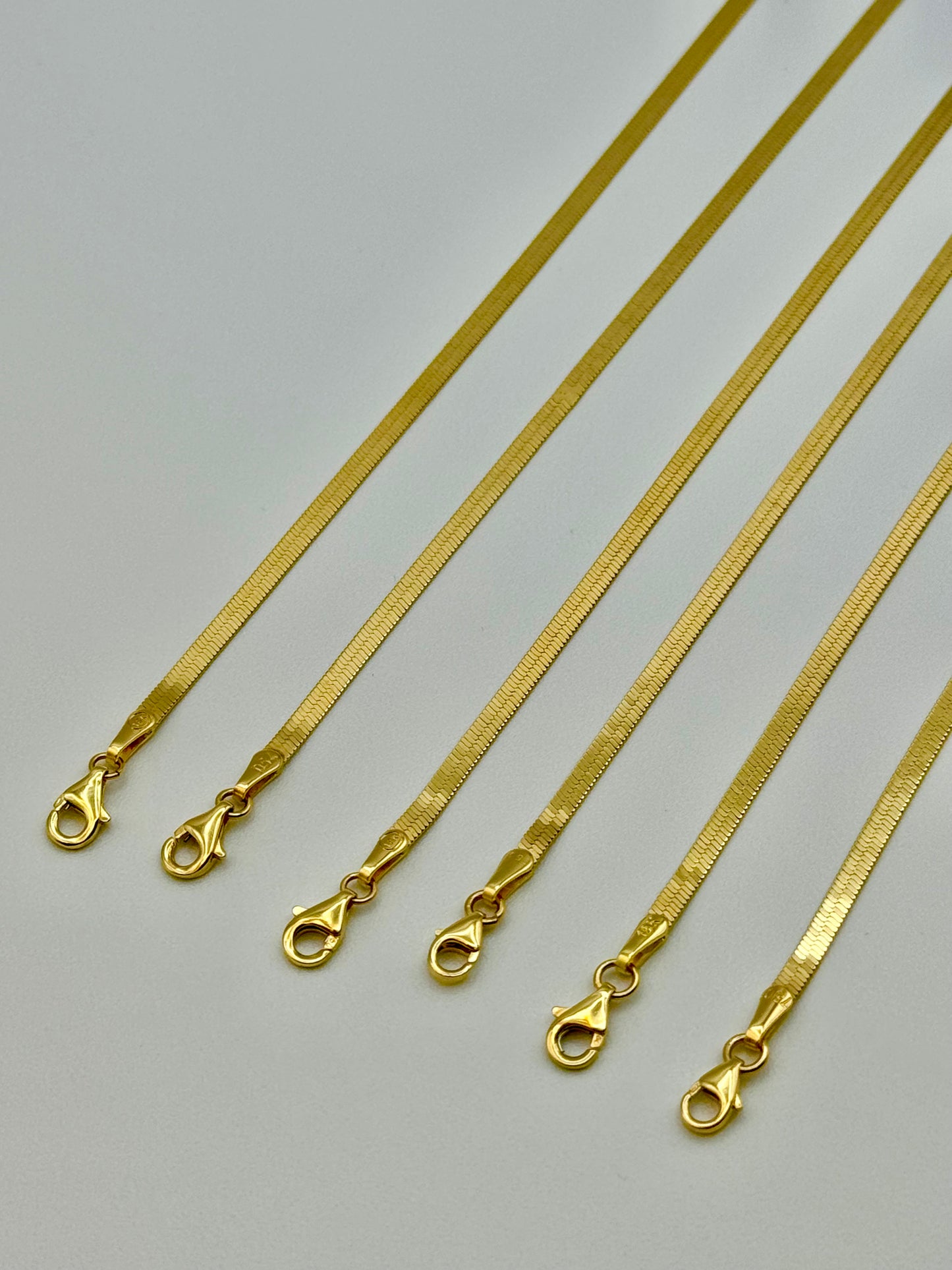 18K Solid Gold Herringbone Bracelet, 7.25”, 2.6mm, Snake Bracelet.