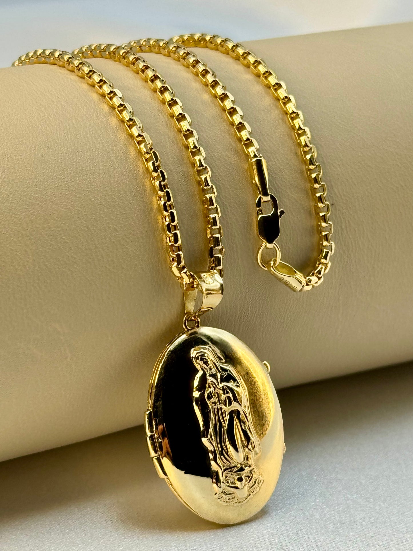 Collier médaillon Vierge Marie en or massif 14 carats, collier miraculeux, Vierge Marie, cadeau chrétien, bijoux religieux catholiques, cadeau d'anniversaire.