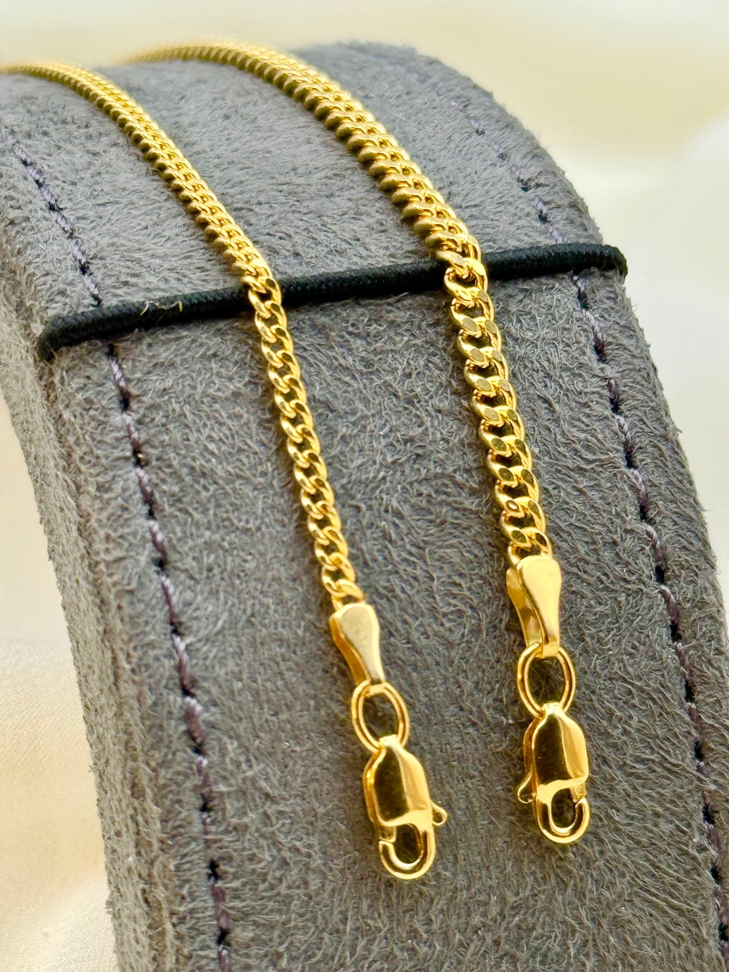 Collier chaîne gourmette en or 18 carats (2 mm et 1,5 mm)