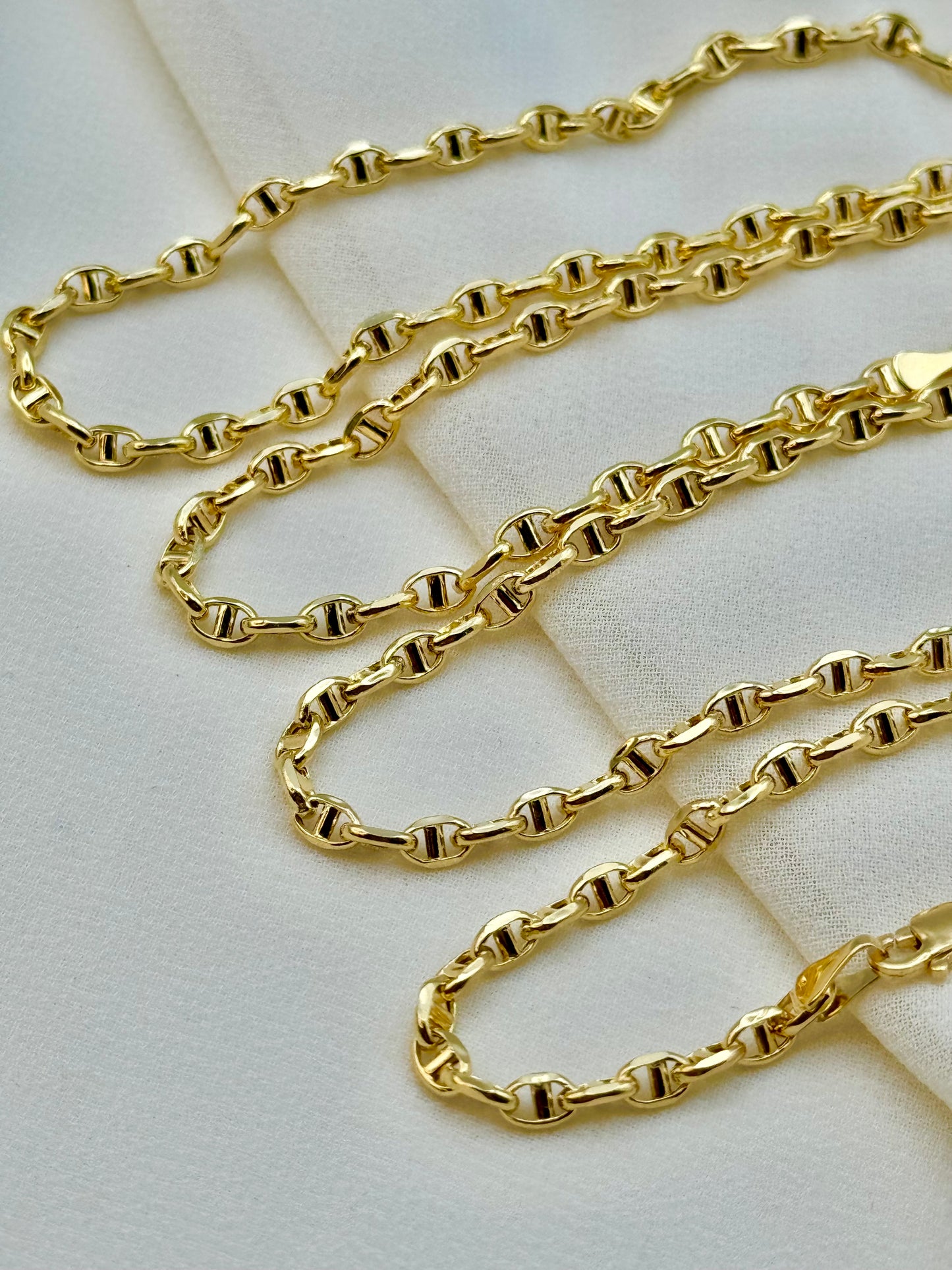 Collier chaîne d'ancre en or massif 18 carats (4 mm).