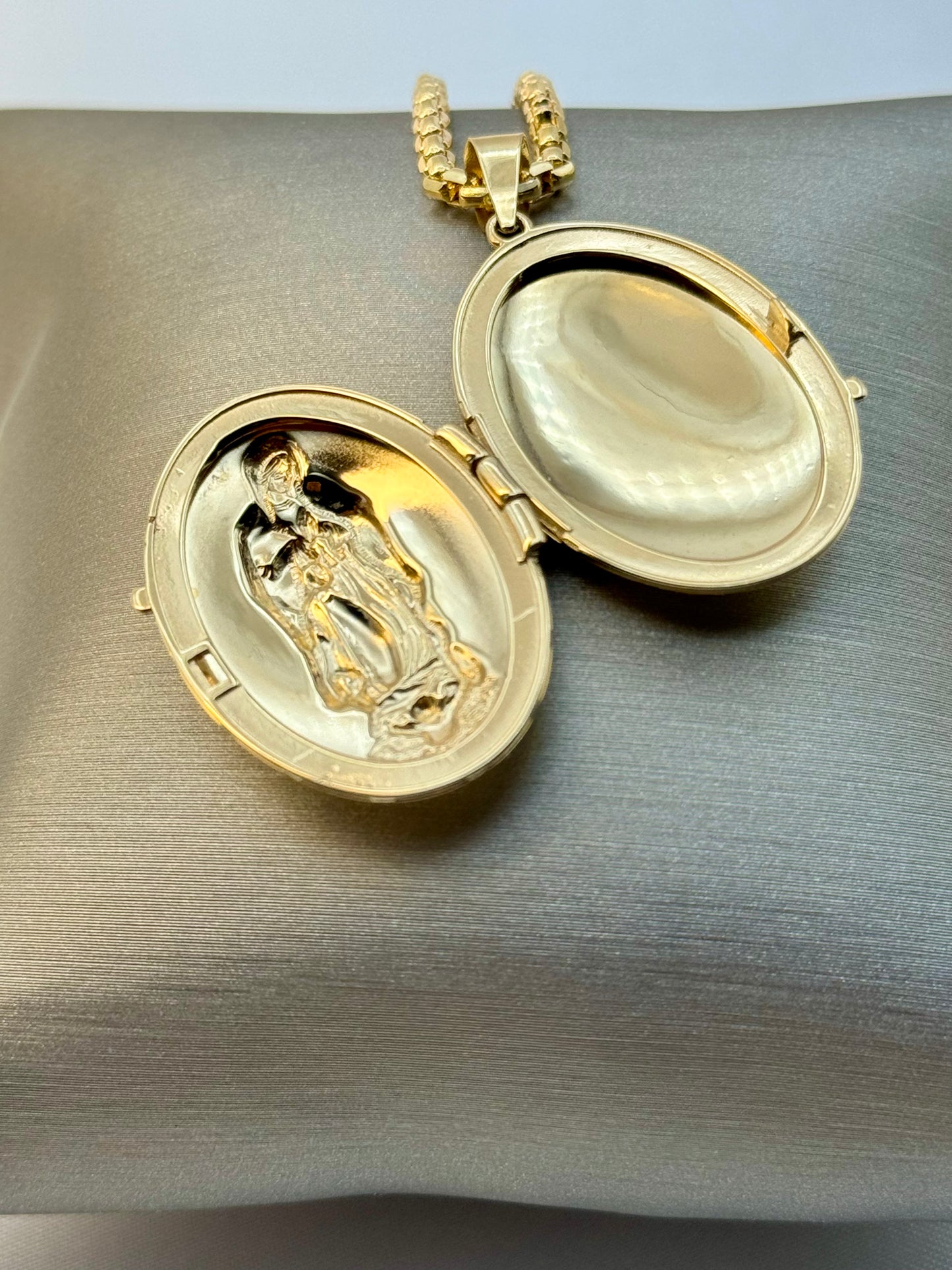 Collier médaillon Vierge Marie en or massif 14 carats, collier miraculeux, Vierge Marie, cadeau chrétien, bijoux religieux catholiques, cadeau d'anniversaire.