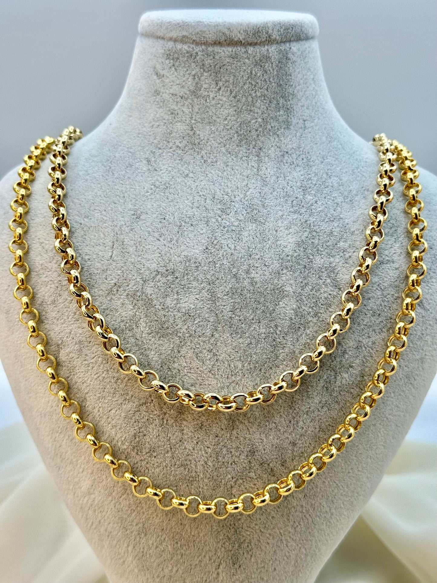 Rolo Necklace .