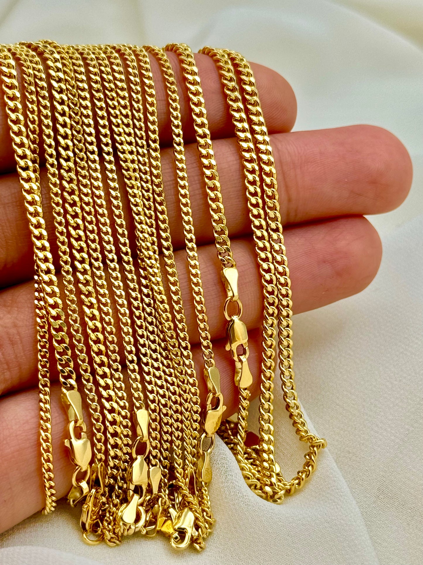 Collier chaîne gourmette en or 18 carats (2 mm et 1,5 mm)