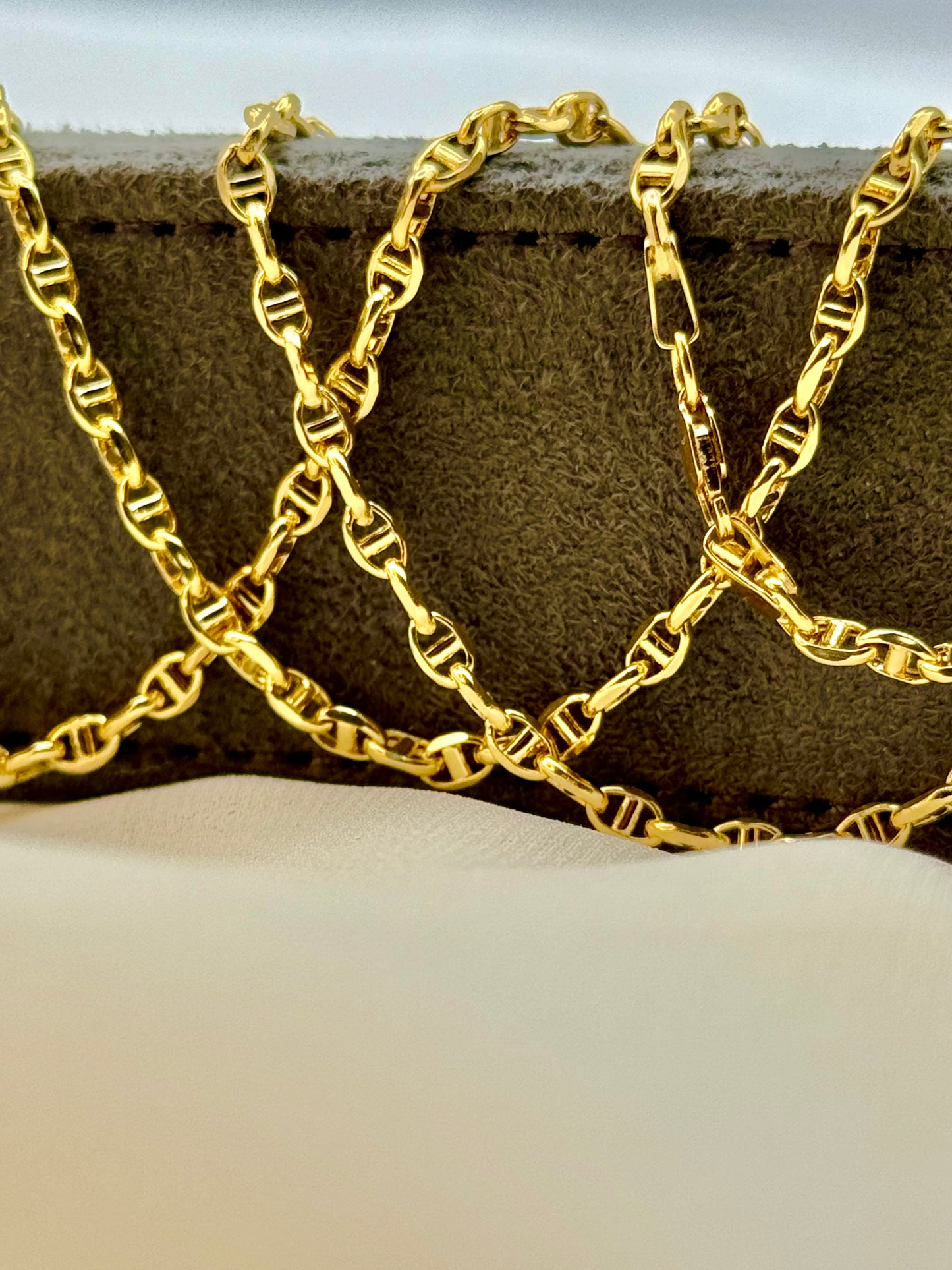 Collier chaîne d'ancre en or massif 18 carats (4 mm).