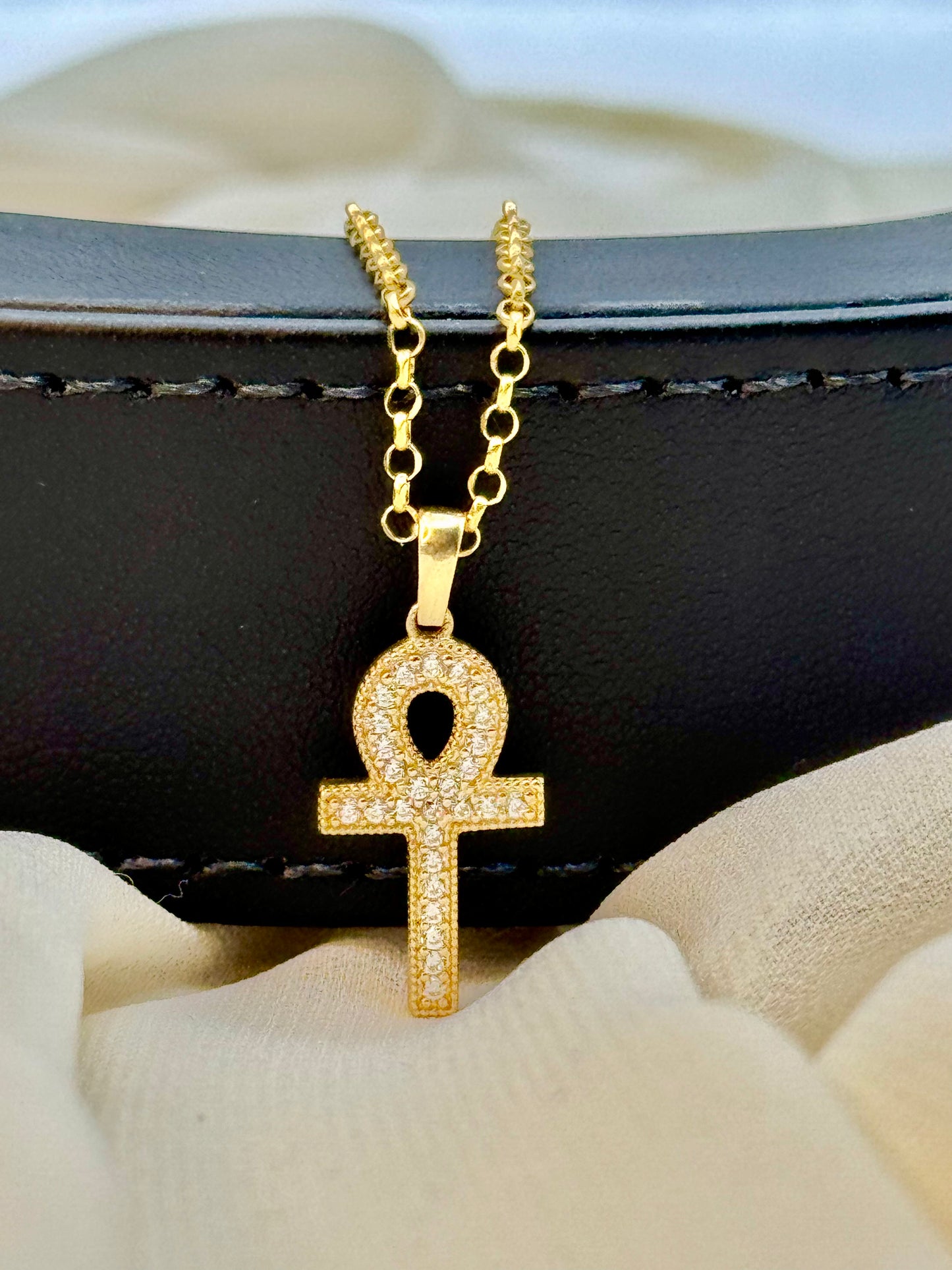 Pendentif croix Ankh en or 14 carats avec zircone cubique – Collier à breloques Ankh en or