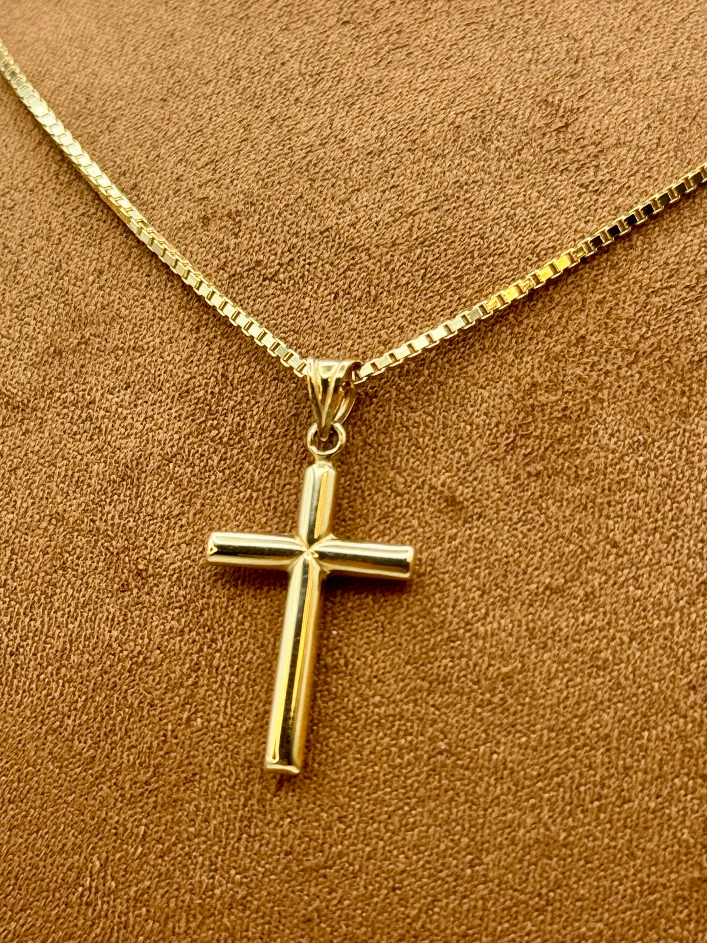 18k Solid Gold Cross Necklace – 20 Inch Gold Chain – Religious Jewelry – Solid Gold Crucifix Pendant – Gift for Him or Her