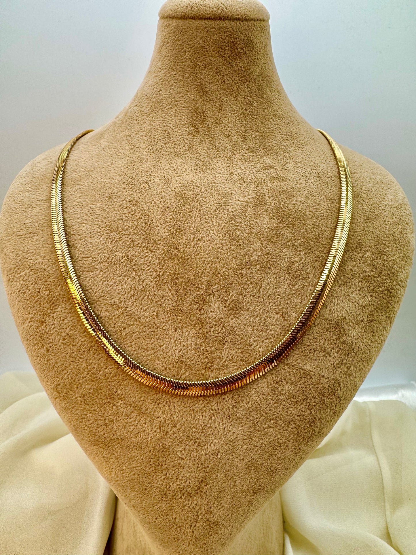 Collier à chevrons en or massif 18 carats, 4 mm, 18 pouces, ras du cou, élégant collier à chevrons en or, chaîne à chevrons 18 carats