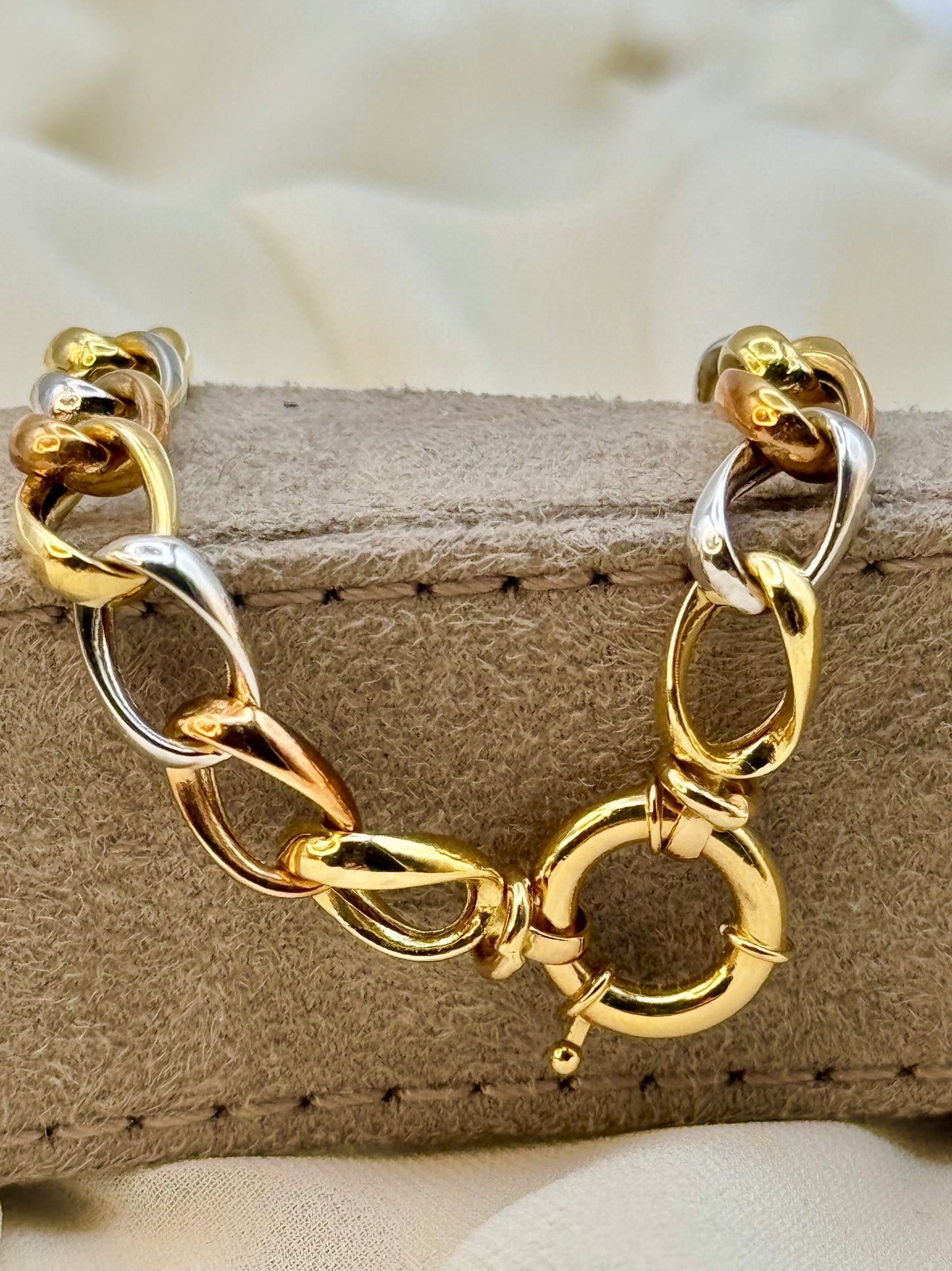 Bracelet câble en or véritable 18 carats, 19 cm. Design unique et élégant, charmant et brillant ! Un cadeau idéal ! Bracelet en or tendance !