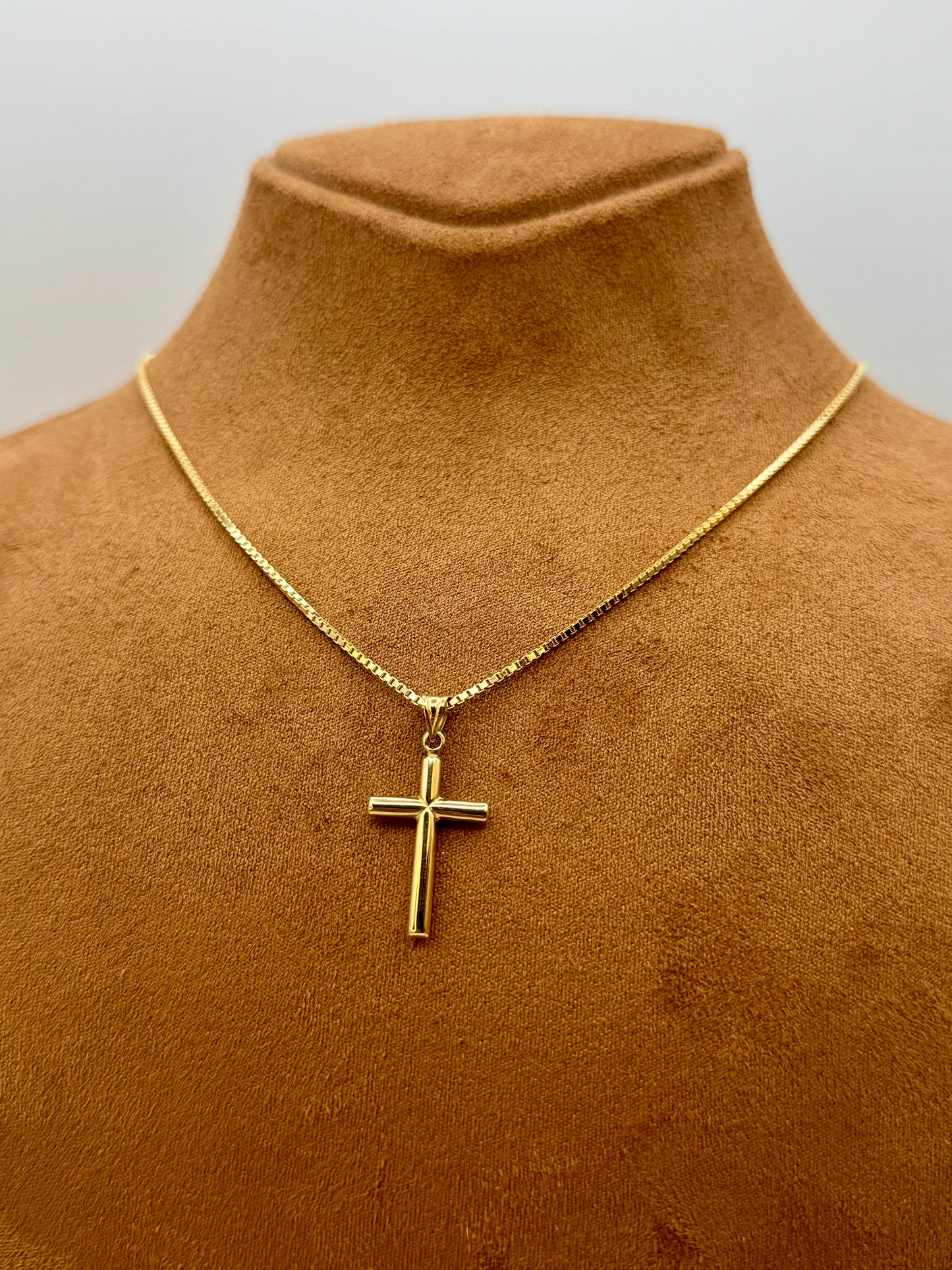 18k Solid Gold Cross Necklace – 20 Inch Gold Chain – Religious Jewelry – Solid Gold Crucifix Pendant – Gift for Him or Her