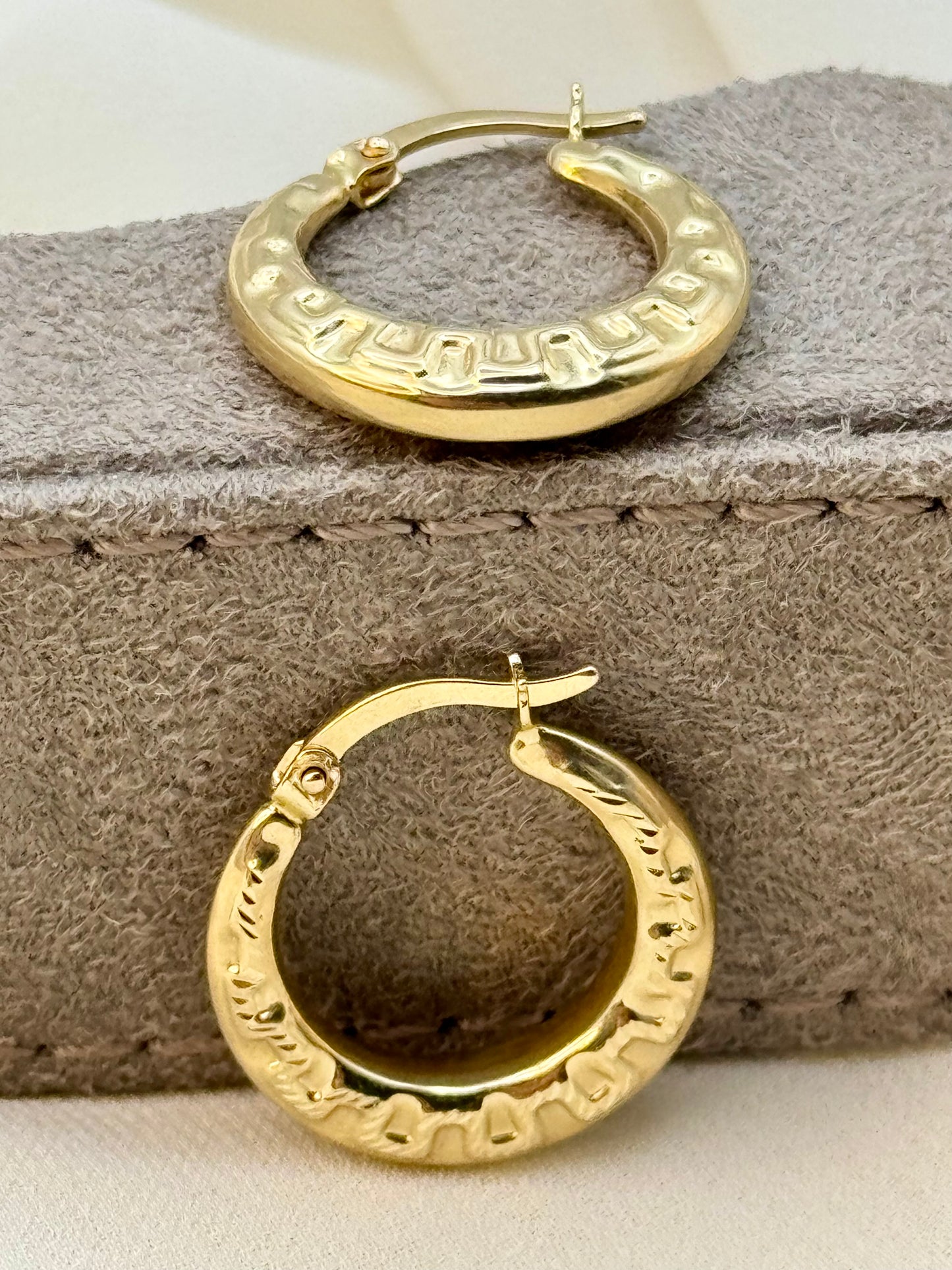 14k Gold Hoop earring