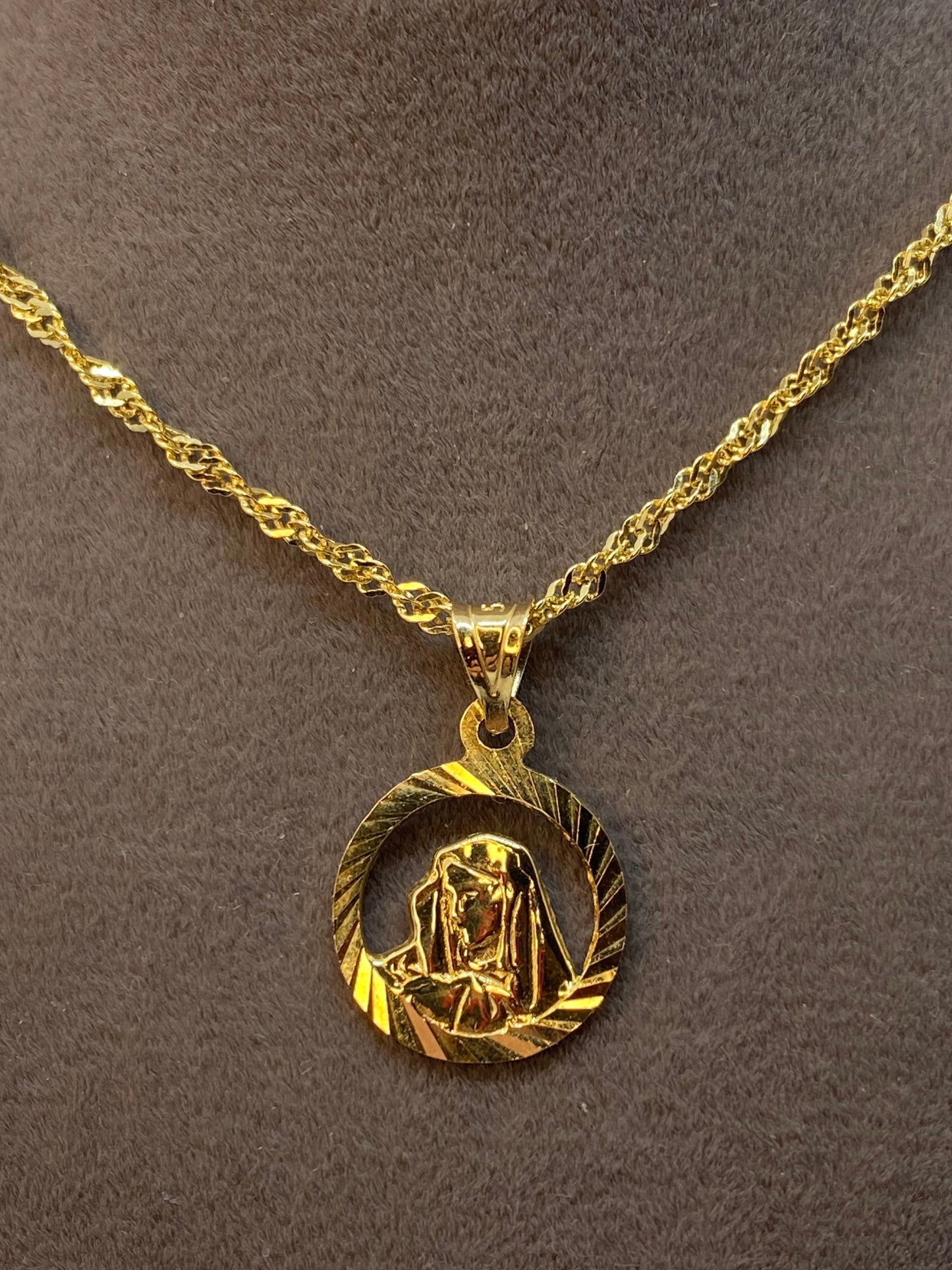 14K Solid Gold Miraculous Medal Necklace – Virgin Mary Pendant – Catholic Religious Jewelry – Christian Faith Gift for Her or Him
