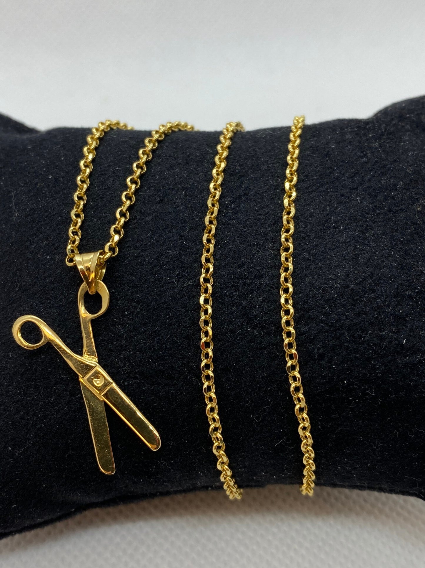18k solid gold scissor necklace 19.5 inches, perfect gift for your hair cut stylist