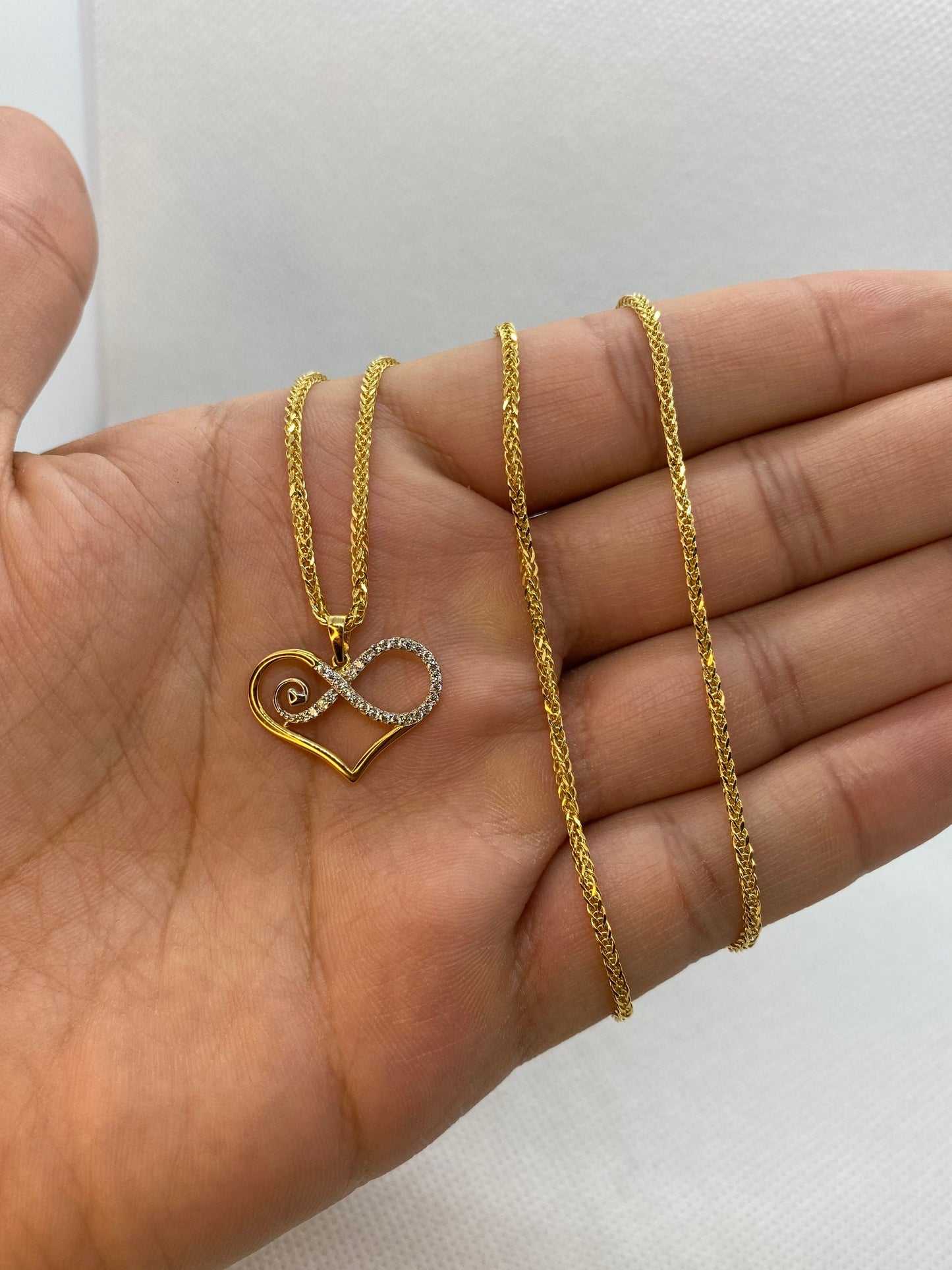 Collier Infini et cœur en or massif 18 carats 19,5 pouces