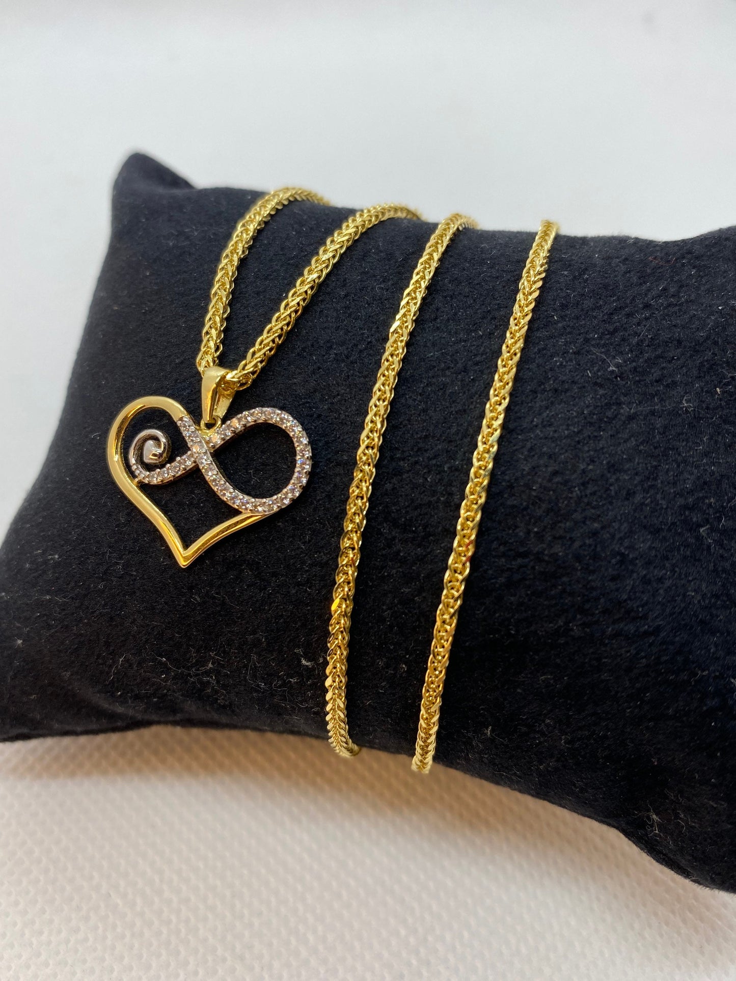 Collier Infini et cœur en or massif 18 carats 19,5 pouces