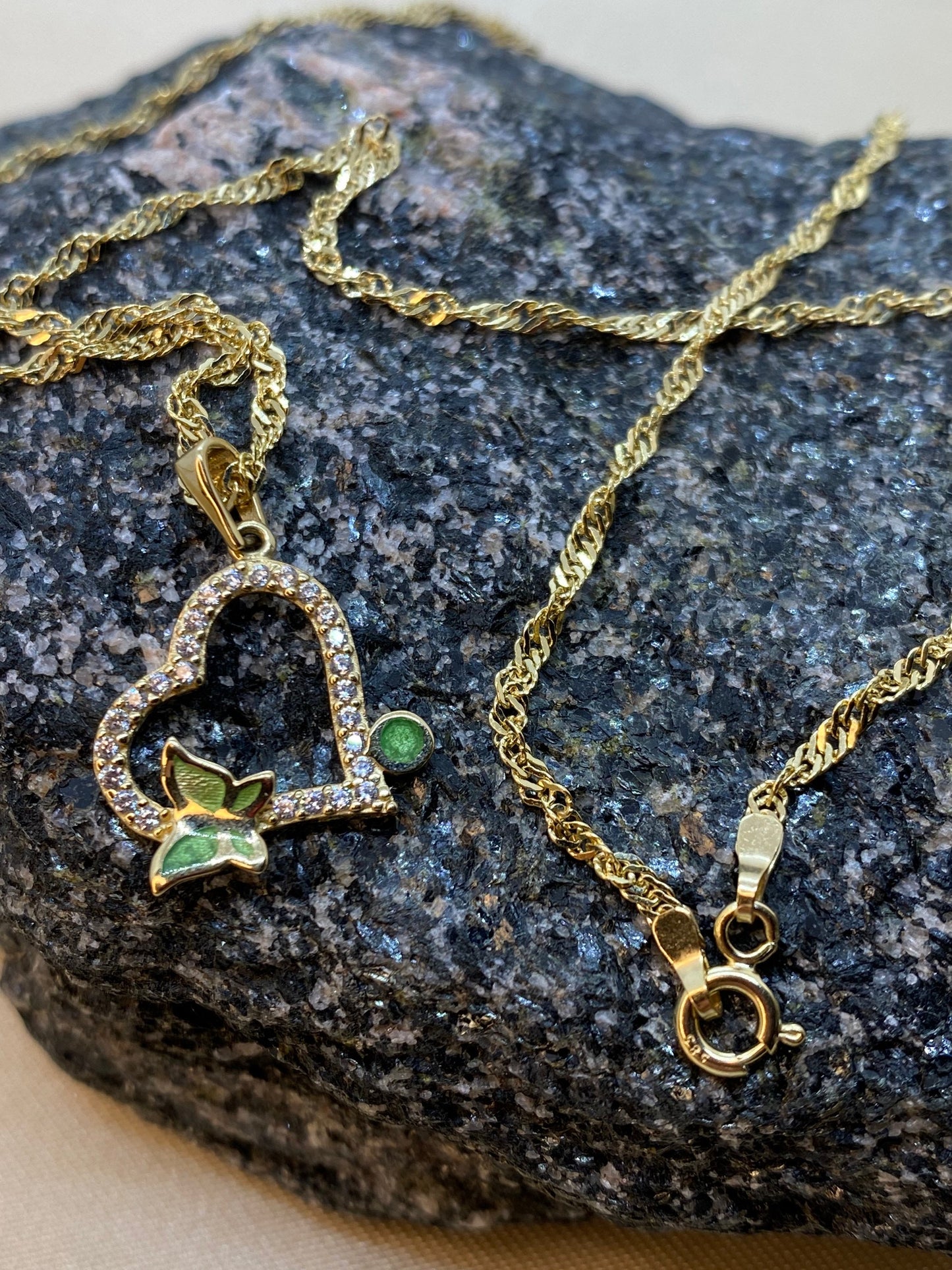 Collier cœur en or 14 carats avec papillon, chaîne Singapour de 49,5 cm, collier cadeau en or véritable, cadeau de Saint-Valentin, élégant pendentif cœur