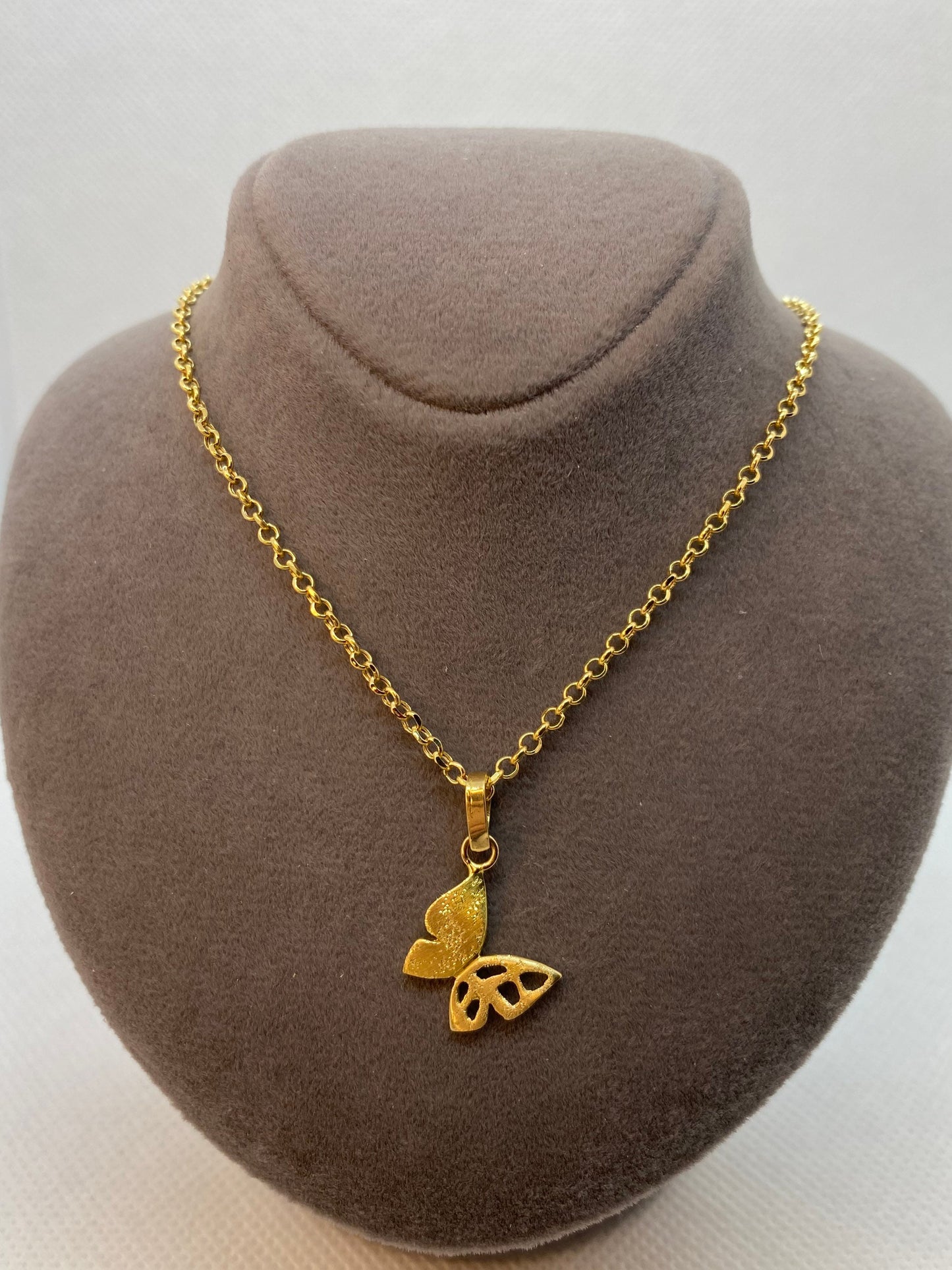 18K Solid Gold Butterfly Necklace – Diamond Cut Butterfly Pendant – Real Gold Necklace for Women – Birthday Gift, Anniversary Gift, Gift for Her