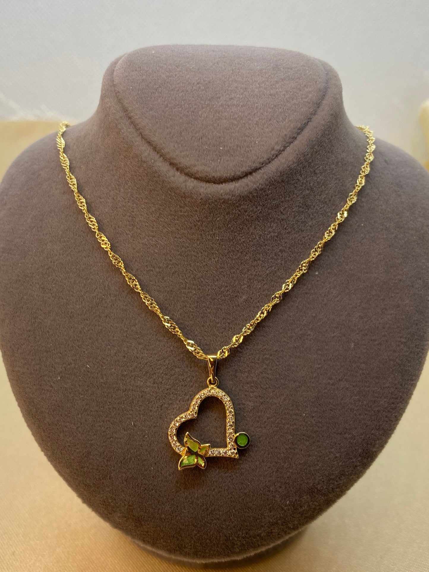 Collier cœur en or 14 carats avec papillon, chaîne Singapour de 49,5 cm, collier cadeau en or véritable, cadeau de Saint-Valentin, élégant pendentif cœur