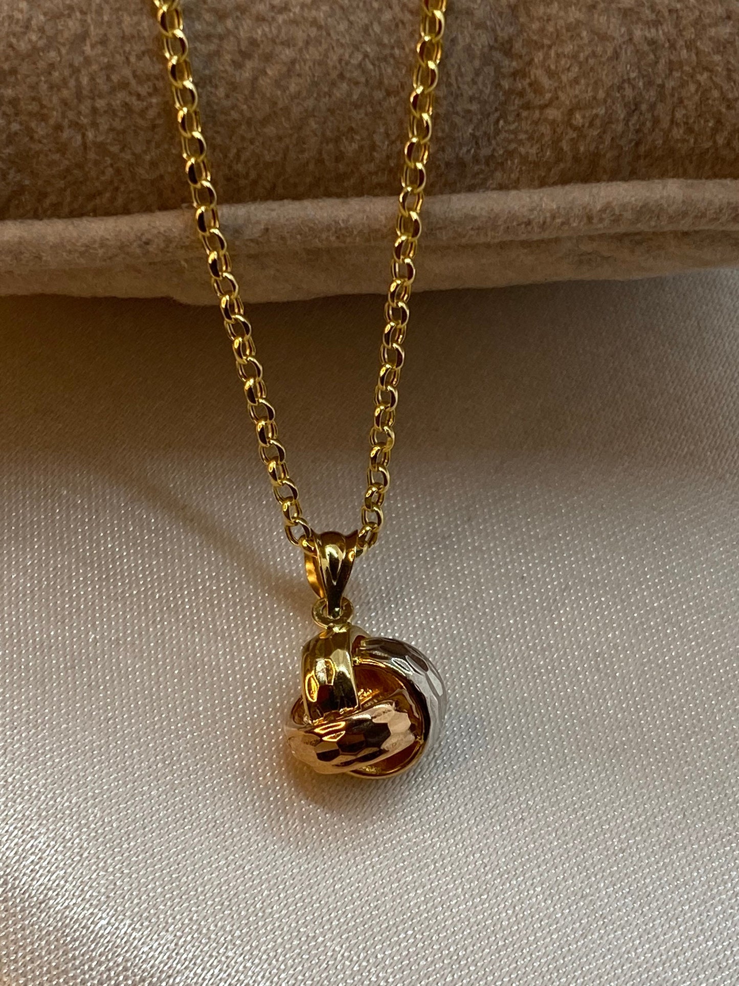 Collier nœud d'amour en or 18 carats avec 3 couleurs, 19,5", 1,5 mm, cadeau de bijoux fait main, nœud d'amour, véritable or 18 carats, collier d'amitié