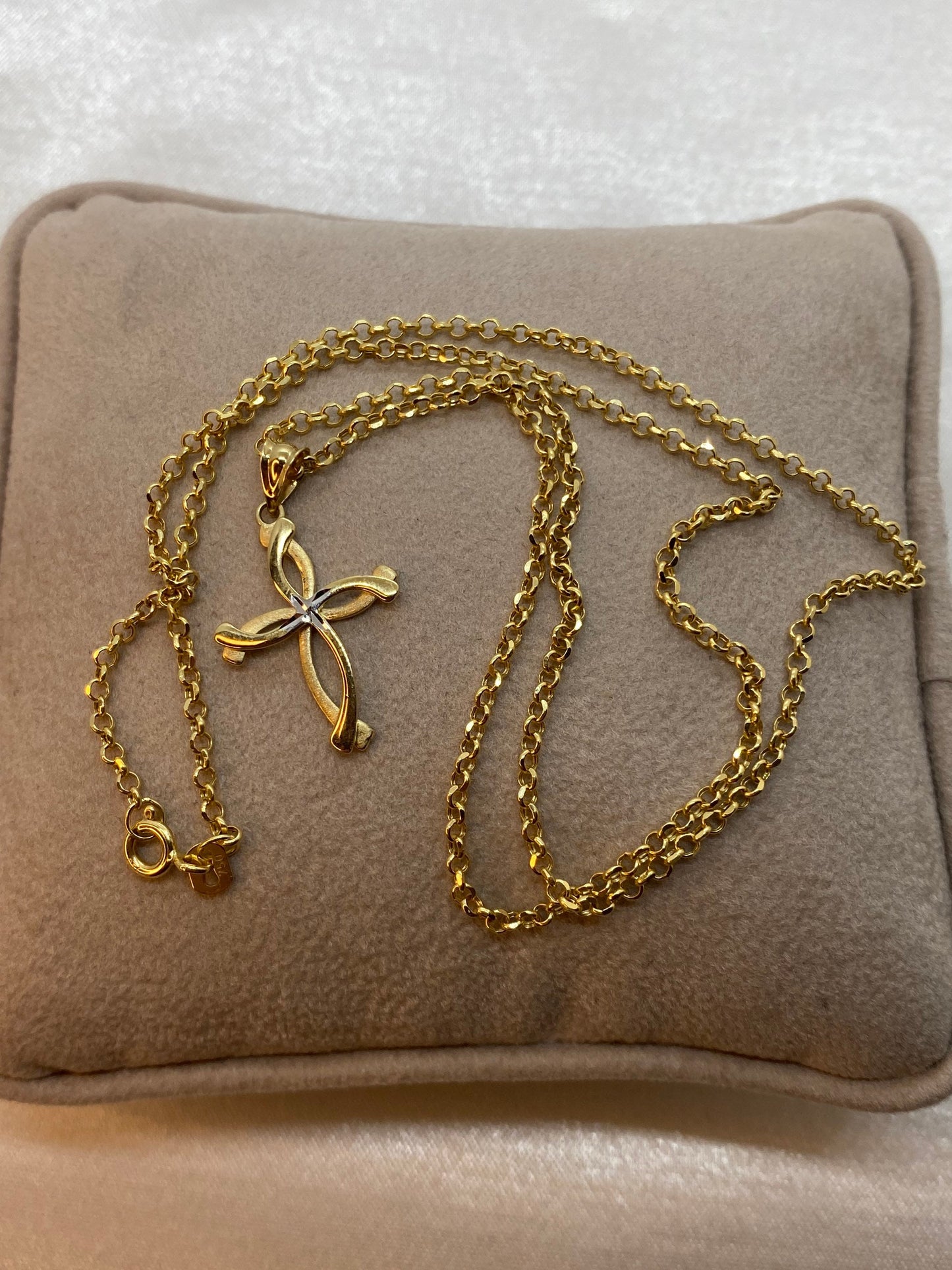 18k Gold Cross Necklace Diamond Cut with ROLO chain so shiny and Durable ,19.5",2mm , Gold Cross Necklace ,For Him ,For Her