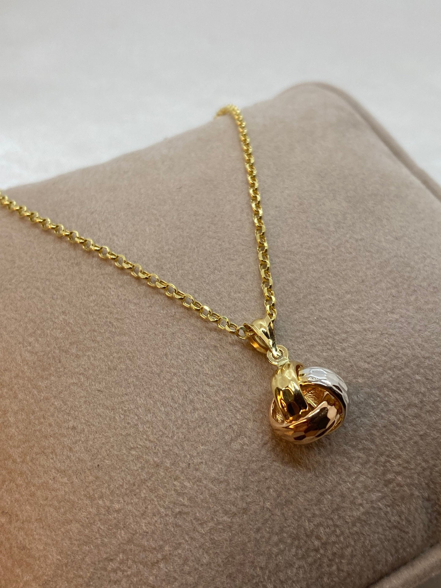Collier nœud d'amour en or 18 carats avec 3 couleurs, 19,5", 1,5 mm, cadeau de bijoux fait main, nœud d'amour, véritable or 18 carats, collier d'amitié