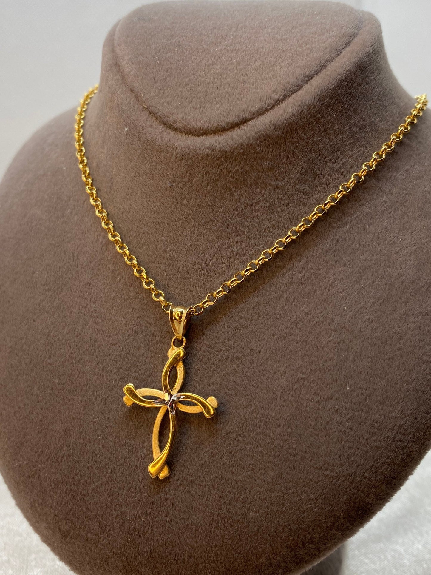 18k Gold Cross Necklace Diamond Cut with ROLO chain so shiny and Durable ,19.5",2mm , Gold Cross Necklace ,For Him ,For Her