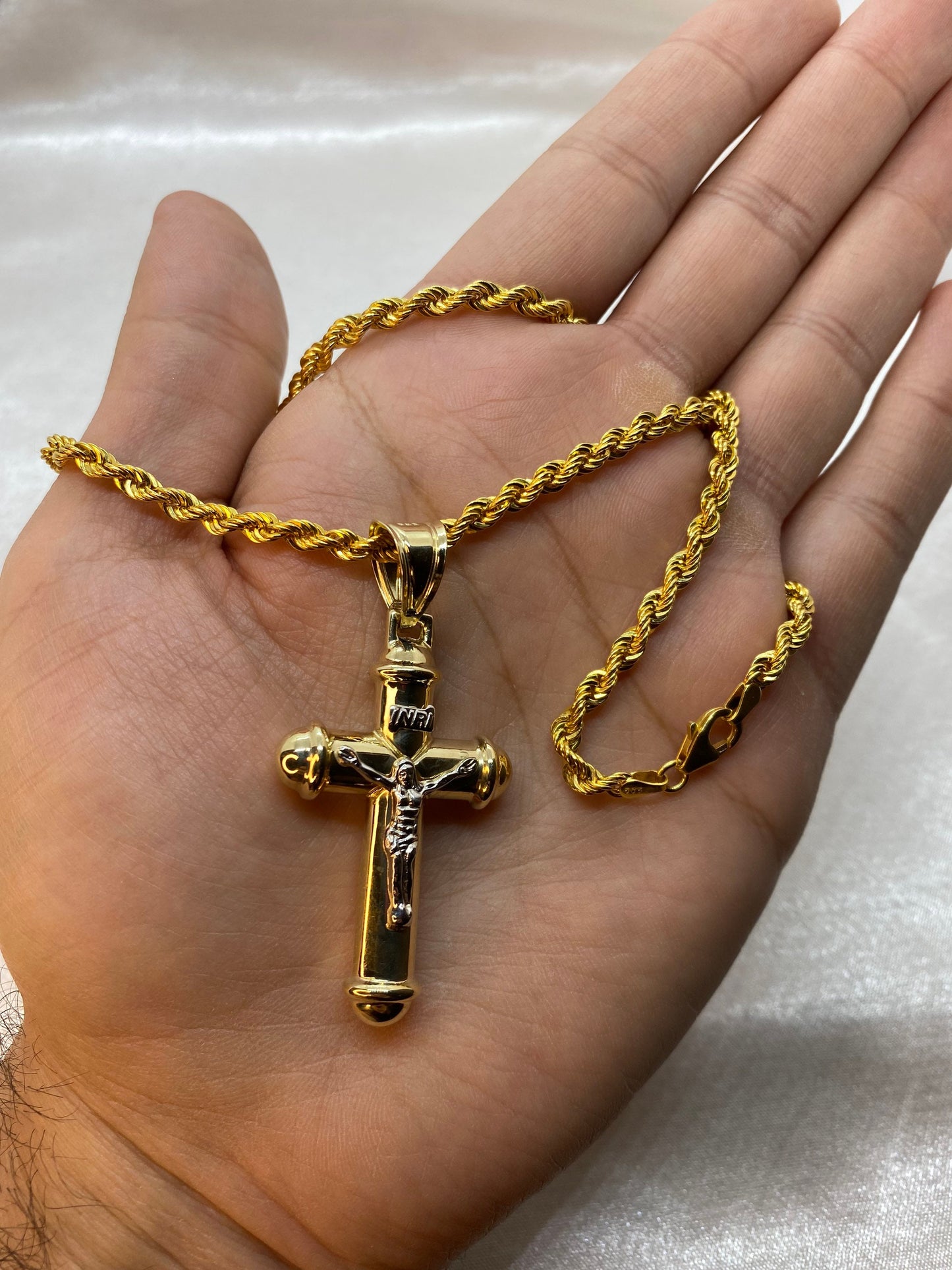 Collier croix en or 14 carats avec chaîne torsadée taille diamant – 59,7 cm, 4 mm, brillant et durable, pendentif en or véritable 14 carats – Parfait pour elle et lui