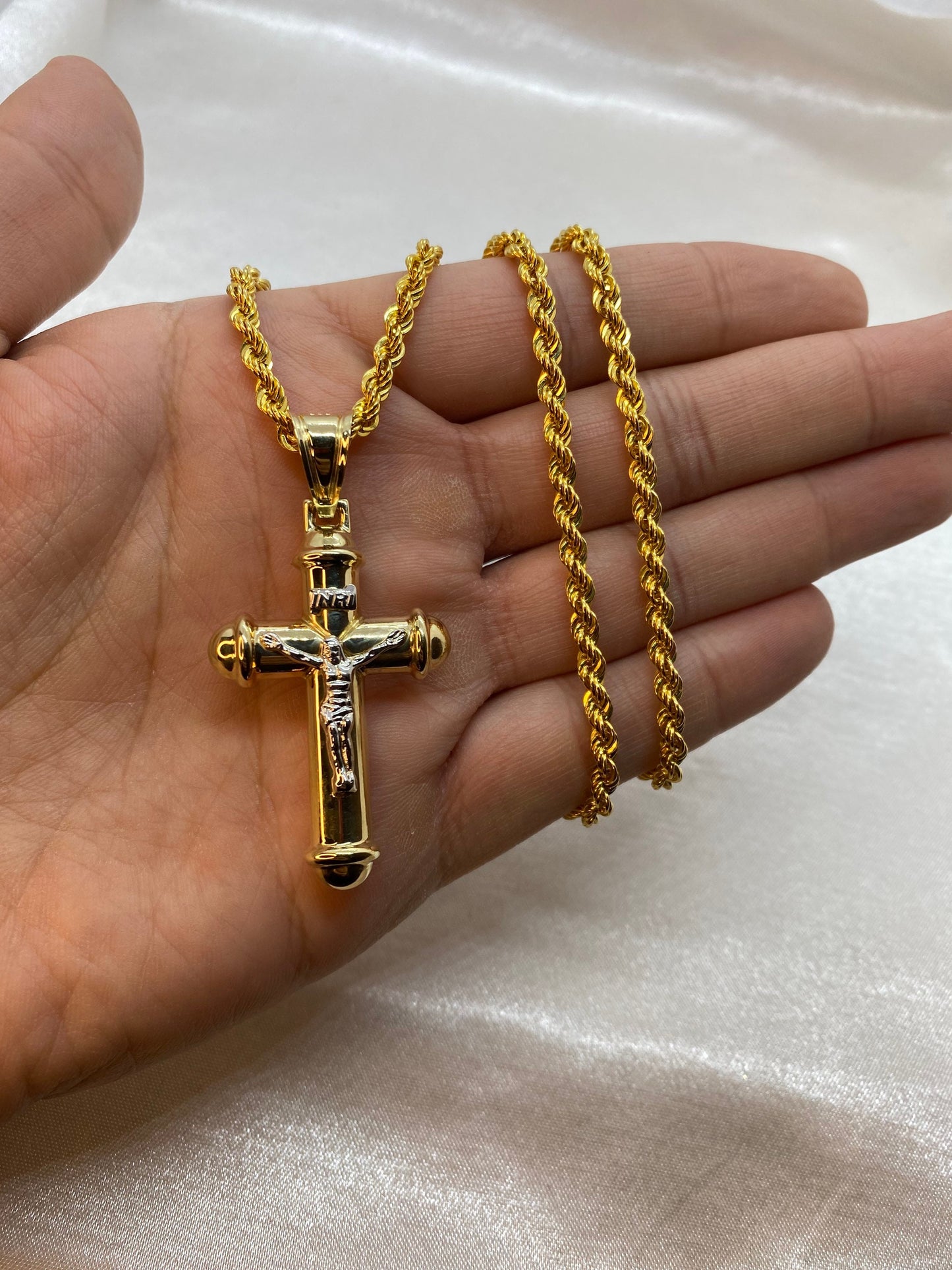 Collier croix en or 14 carats avec chaîne torsadée taille diamant – 59,7 cm, 4 mm, brillant et durable, pendentif en or véritable 14 carats – Parfait pour elle et lui