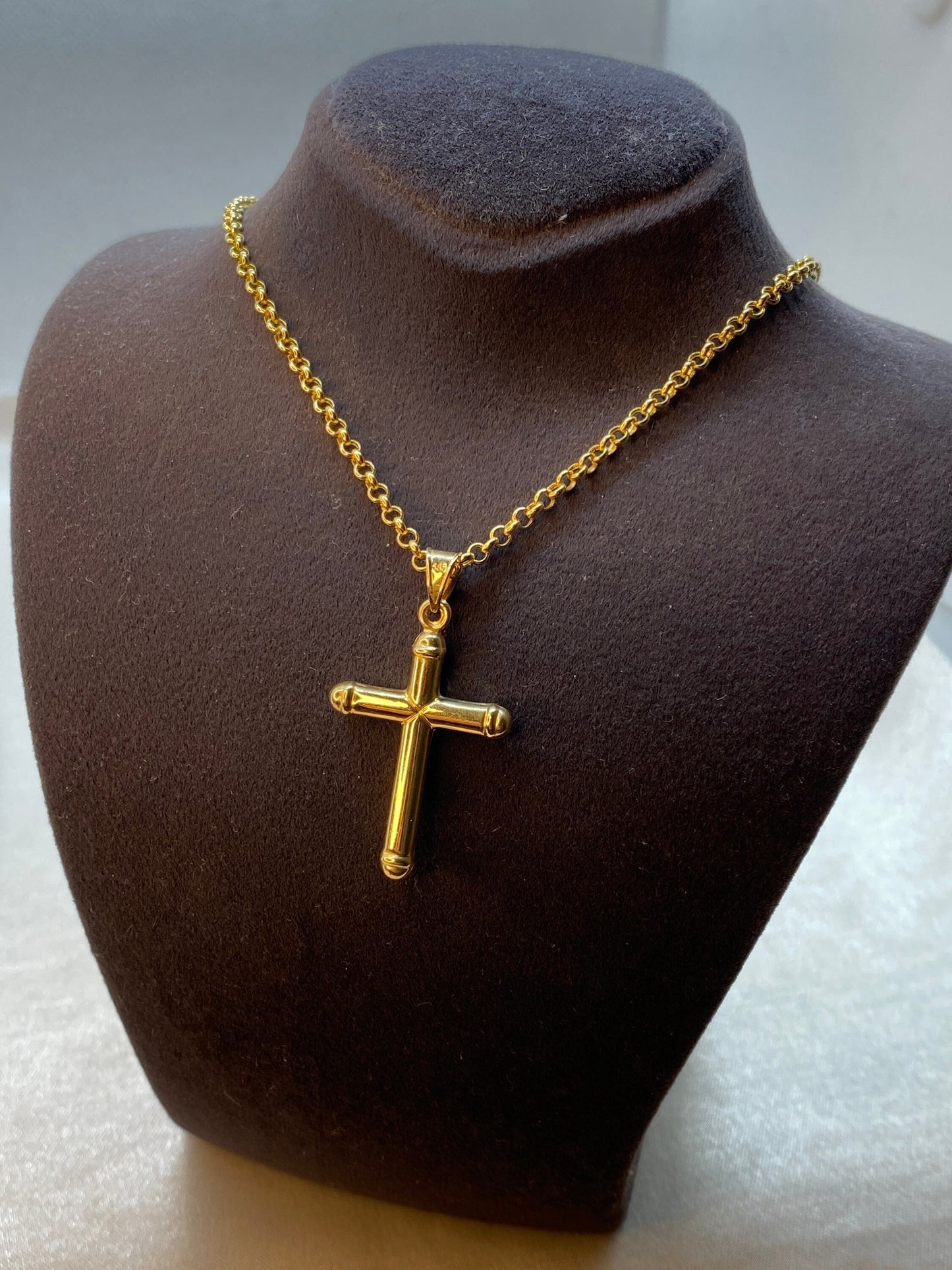 Collier croix en or 14 carats avec chaîne rolo – 50 cm, 2,5 mm, pendentif en or véritable 14 carats – Brillant, durable, parfait pour elle et lui