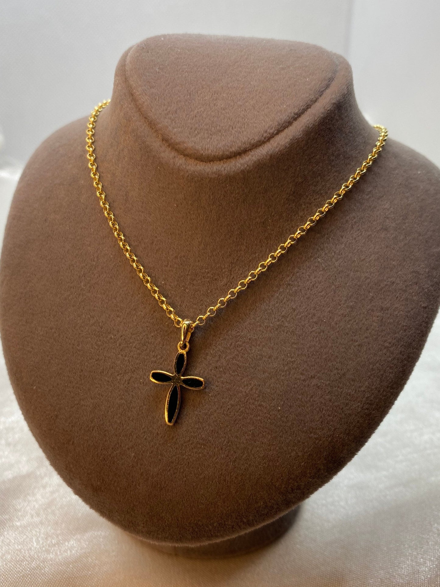 Collier croix en or 14 carats 19,5", 2 mm, pendentif croix, collier Jésus, collier chrétien, cadeau pour elle.