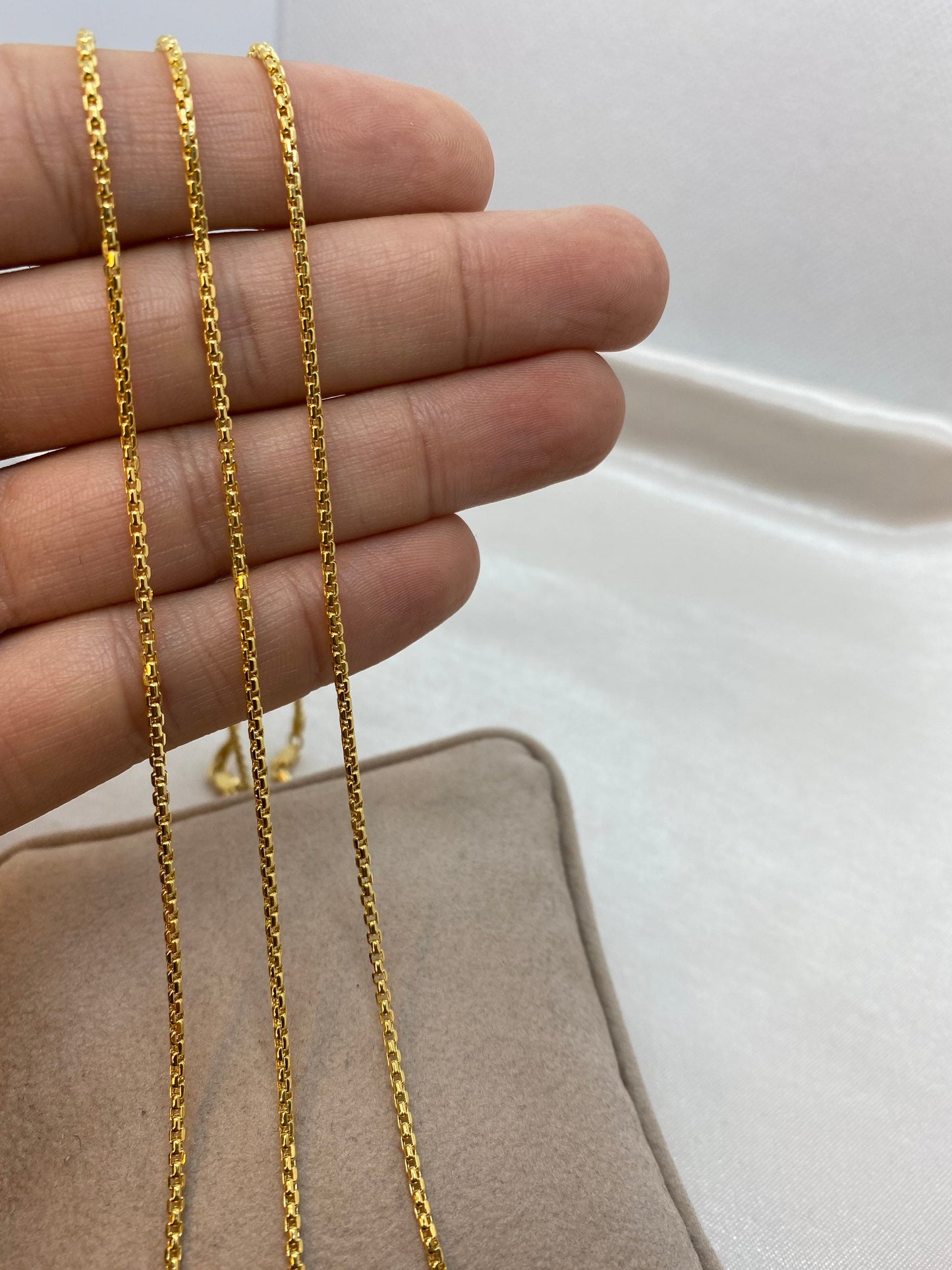 18K Gold Box Chain Necklace, 20", 22", 24" – Real Gold Box Link Chain for Men & Women, Perfect Birthday Gift