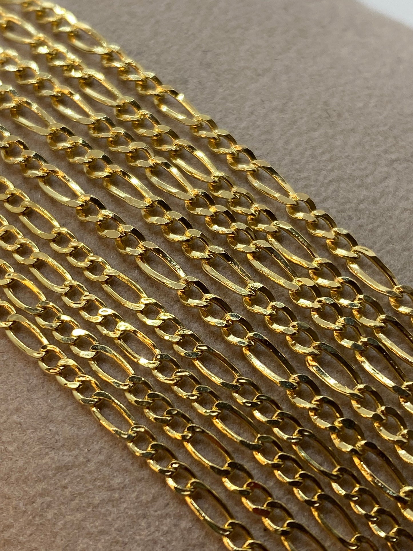 18K Real Gold Figaro Chain Necklace – 2MM & 2.5MM Solid Gold Figaro for Him & Her | Birthday & Christmas Gift