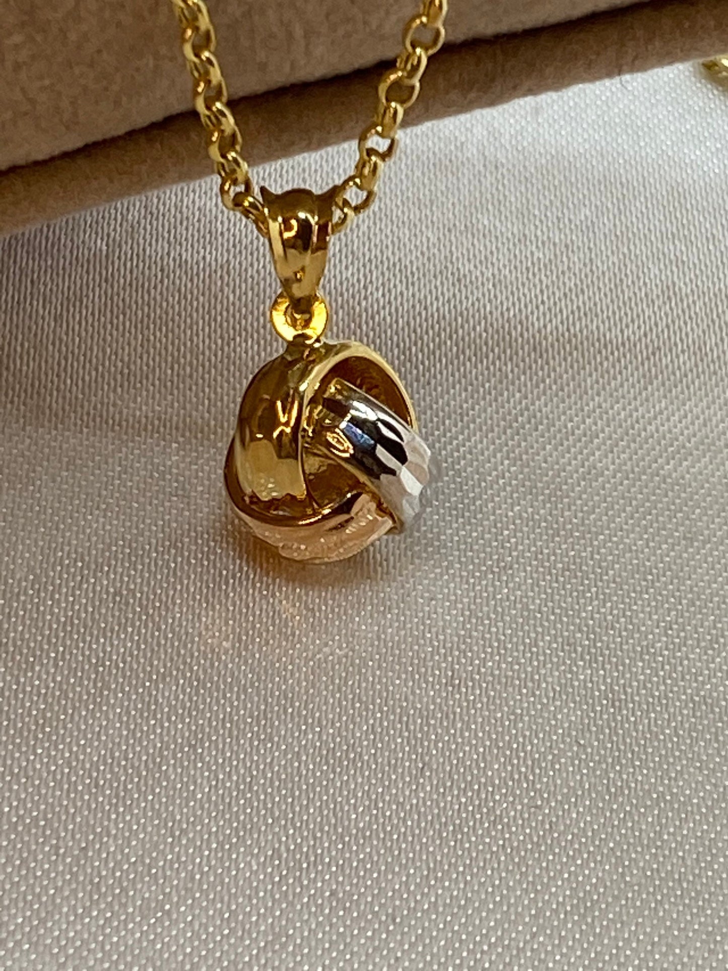 Collier nœud d'amour en or 18 carats avec 3 couleurs, 19,5", 1,5 mm, cadeau de bijoux fait main, nœud d'amour, véritable or 18 carats, collier d'amitié