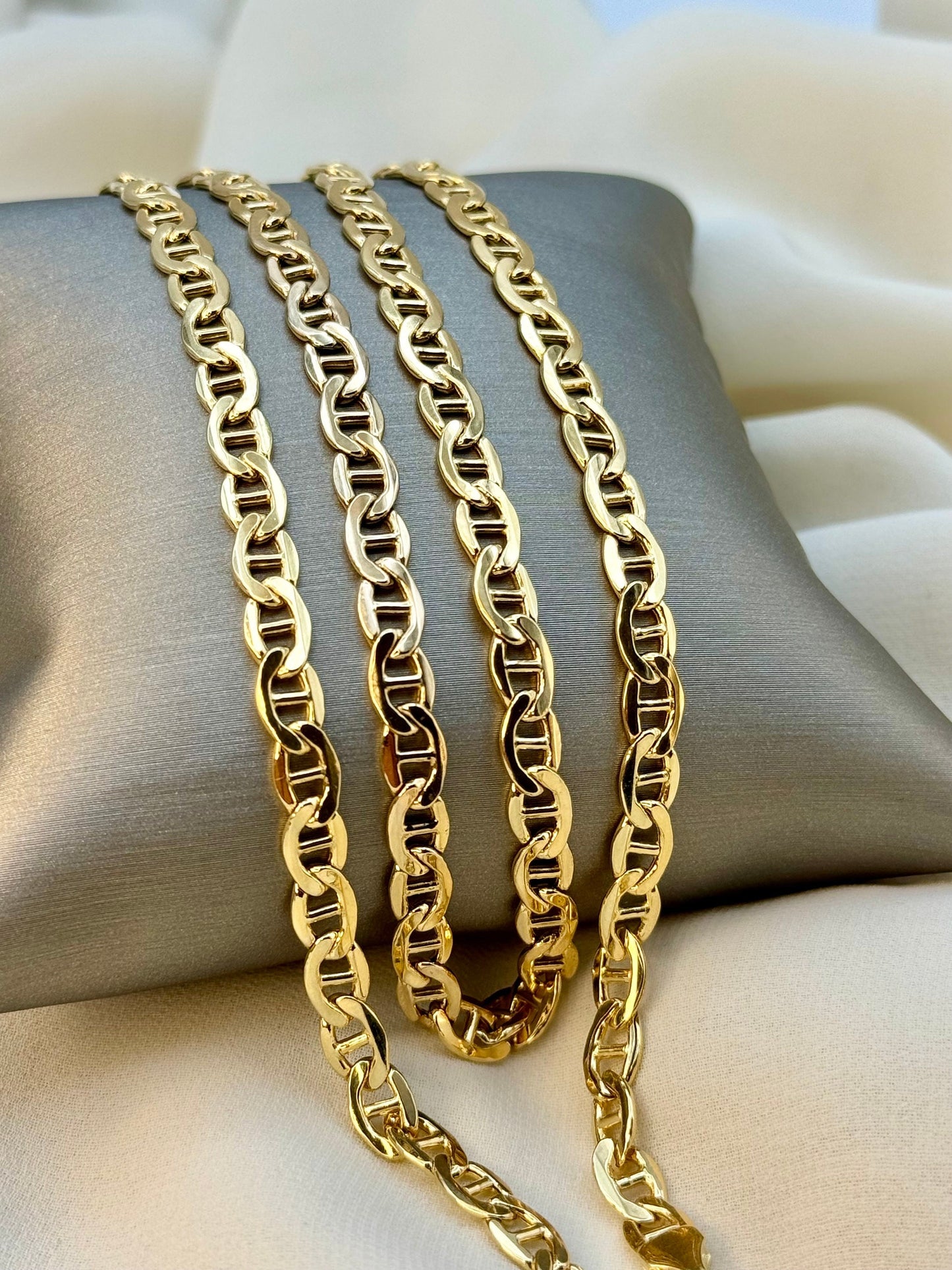 Gold mariner chain.