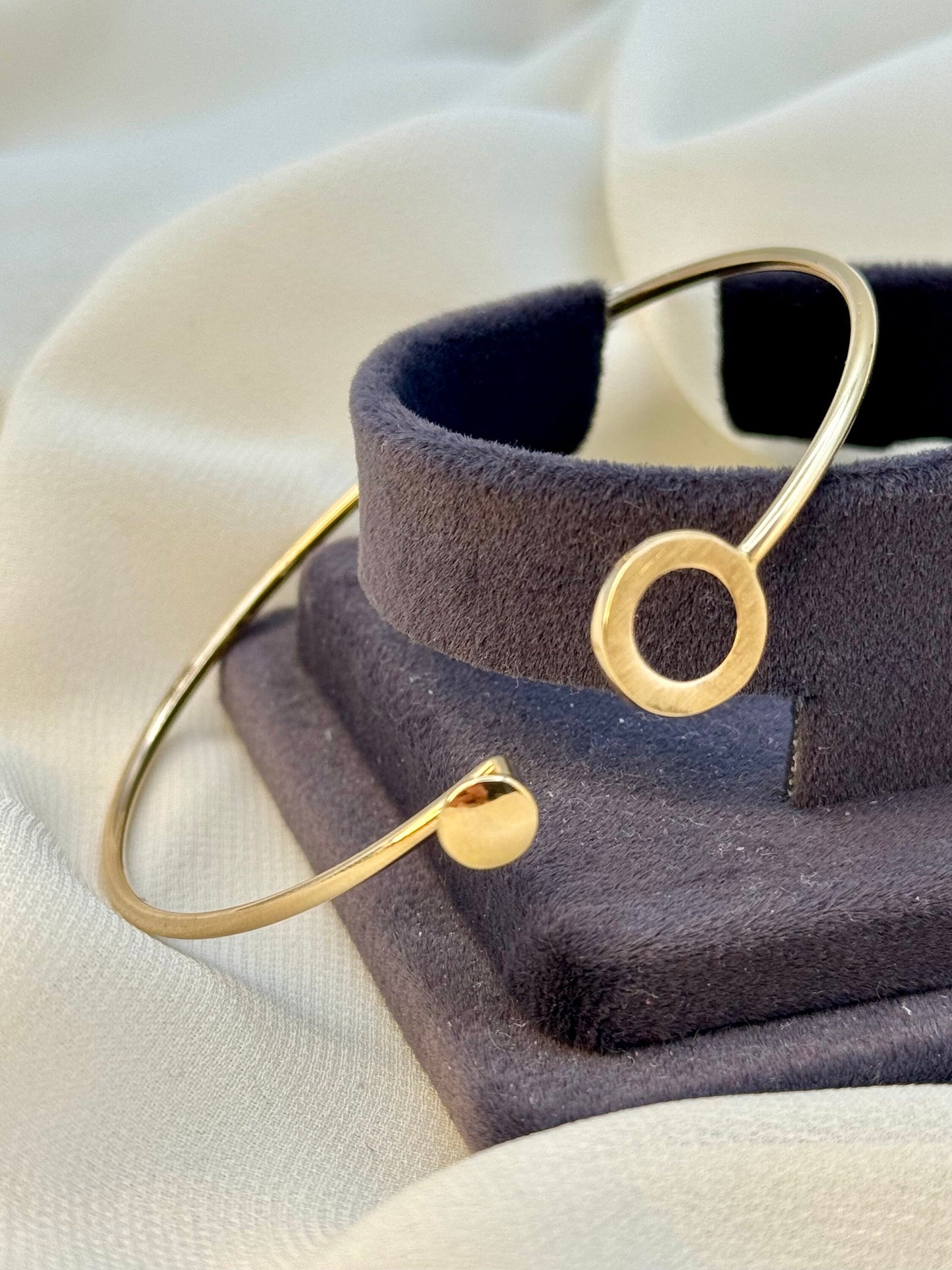 18k Gold Bangle, Gold Bangle Bracelet For Women, Birthday Gift, Best Jewelry, For Her, Anniversary Gift, Circle design Bangle .