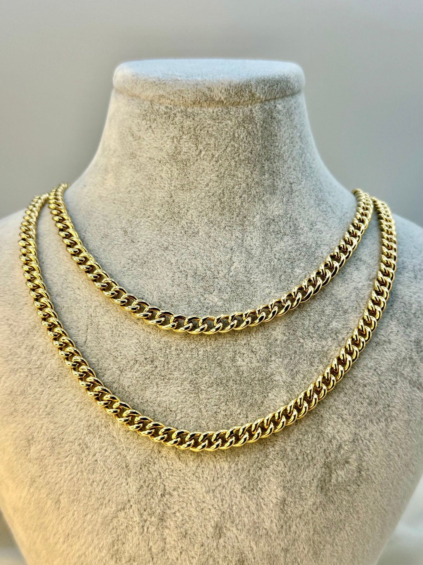 Collier à maillons gourmette en or massif 18 carats – 5 mm, 17,5 po – Chaîne cubaine en or véritable pour hommes et femmes, cadeau unisexe, anniversaire ou occasion spéciale.
