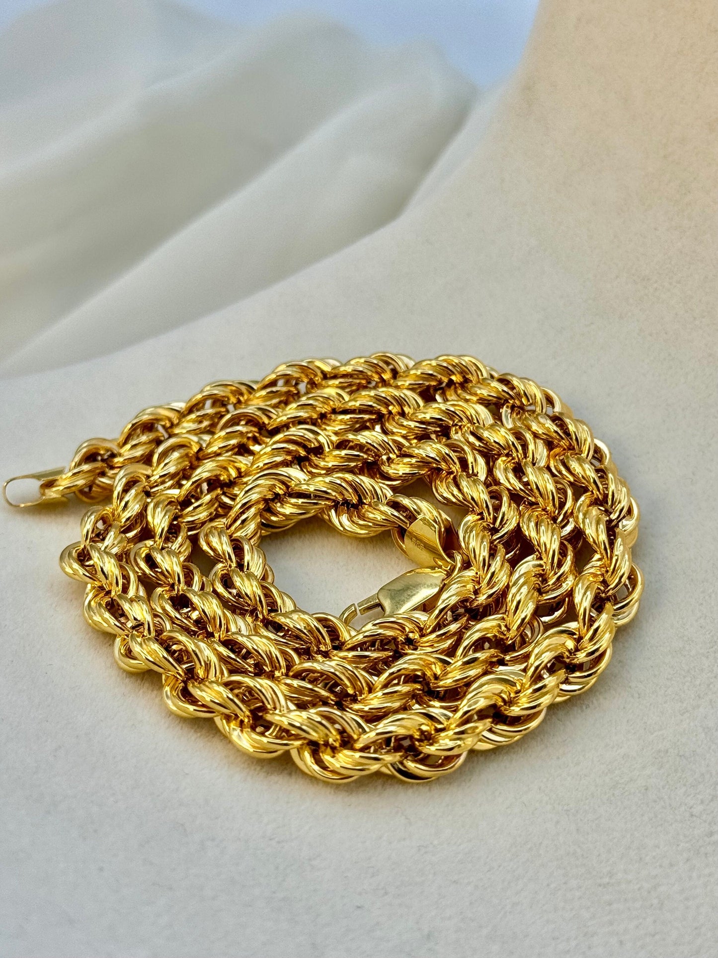 14k Gold Rope Chain.