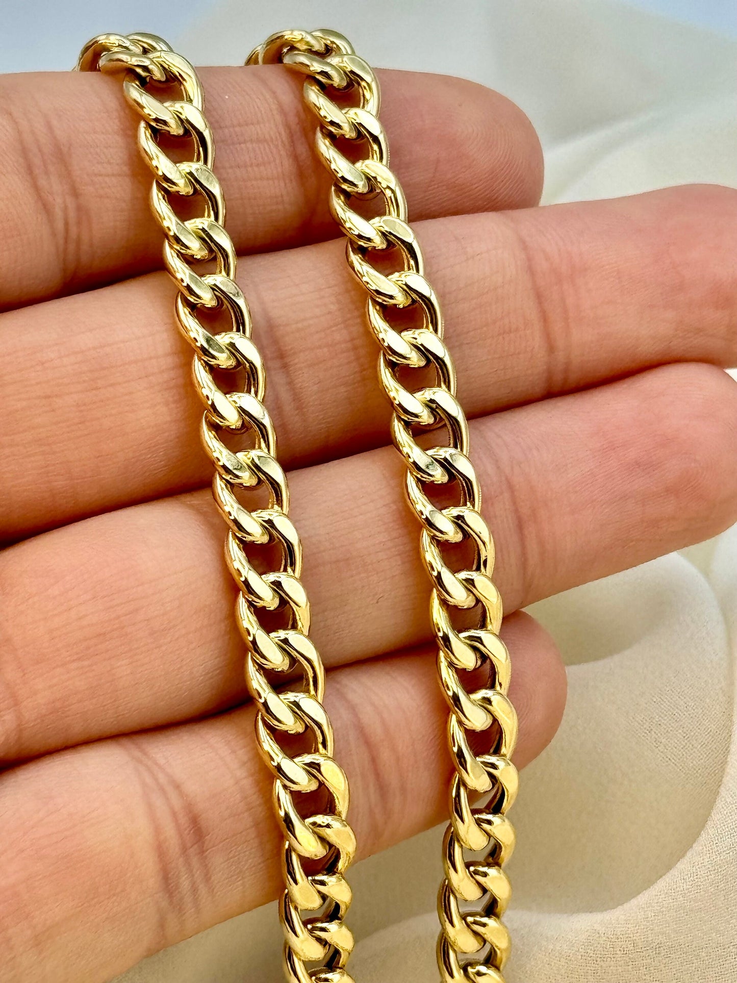 18K Solid Gold Curb Bracelet – 6.7mm Cuban Link Chain – Unisex 18K Gold Bracelet for Men & Women – 7.5" Length – Real Gold – Perfect Birthday Gift