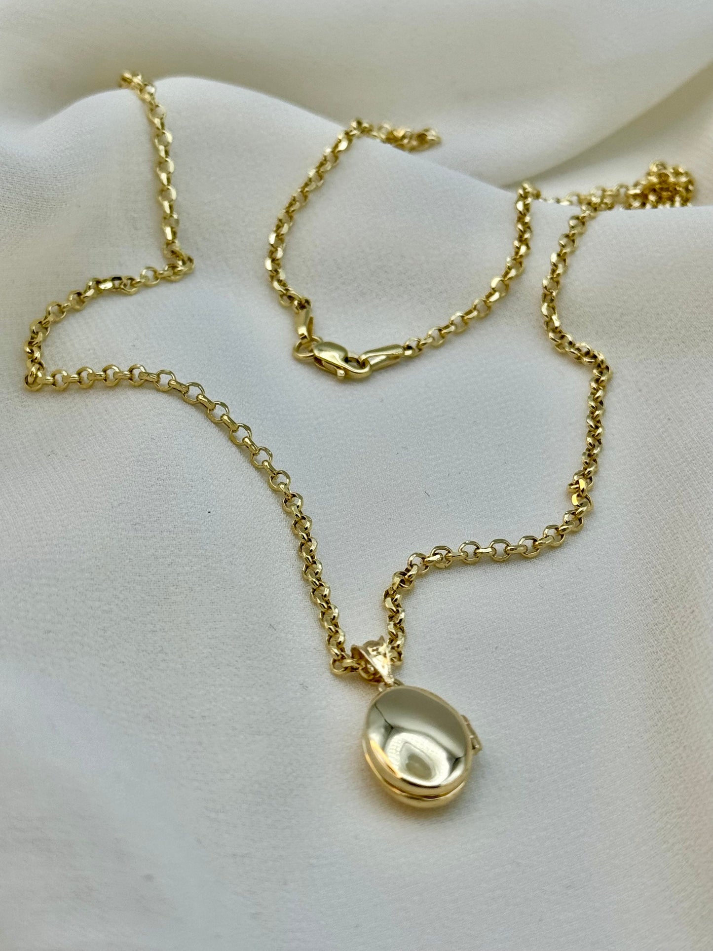 14k Gold Oval Locket Necklace 20" – Memorial & Birthday Gift for Her.