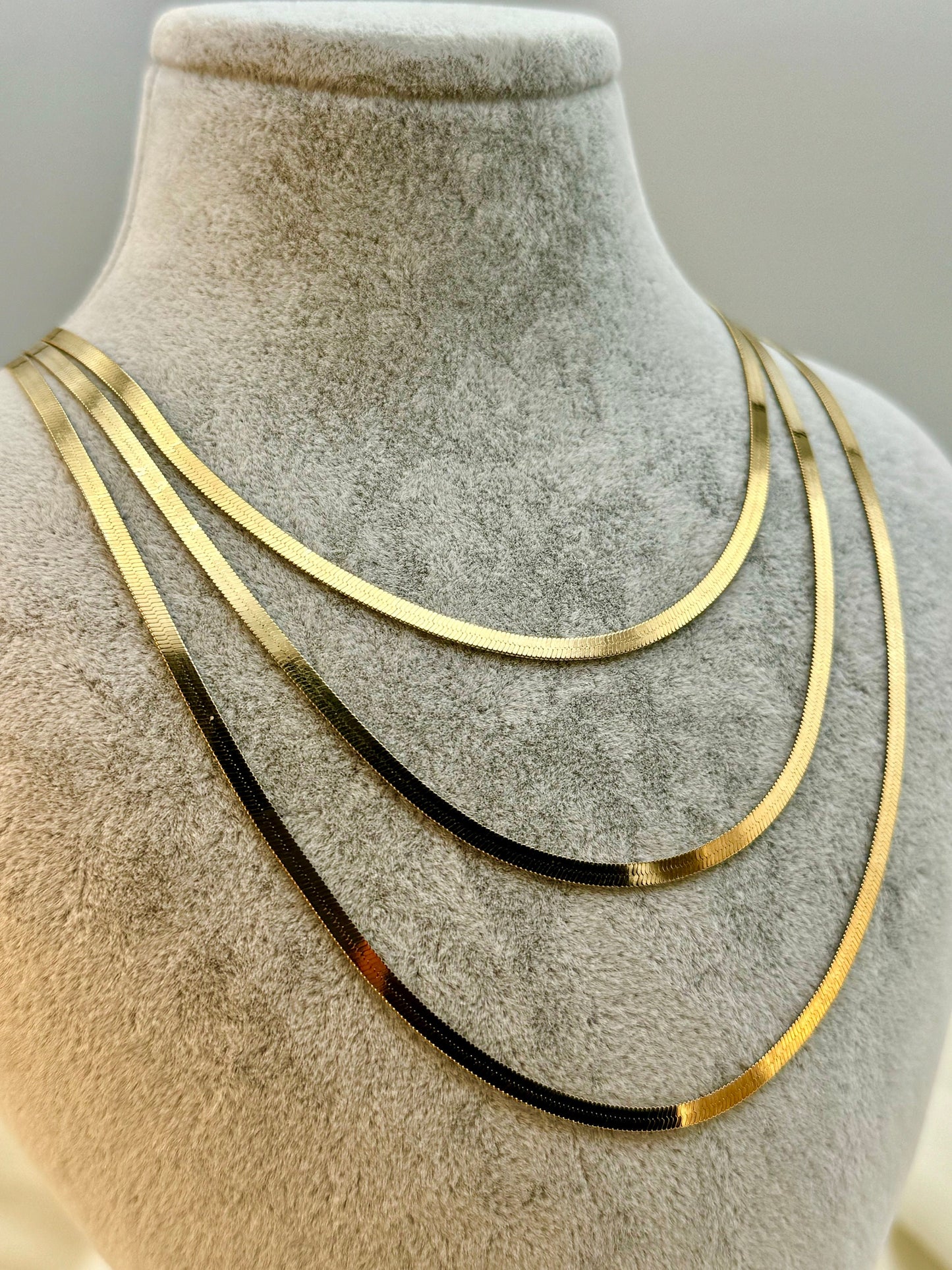 Gold Herringbone chain stacking