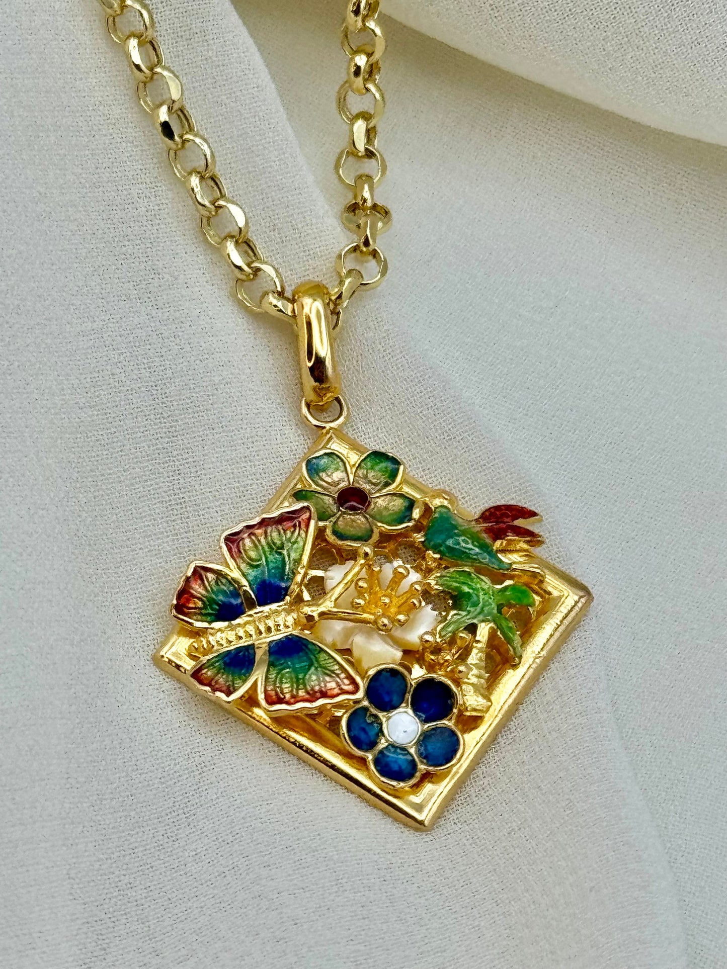 18k Solid Gold Colorful Butterfly & Flower Necklace – Real Gold Nature-Inspired Jewelry, Birthday Gift, Anniversary Gift, Elegant Gift for Her