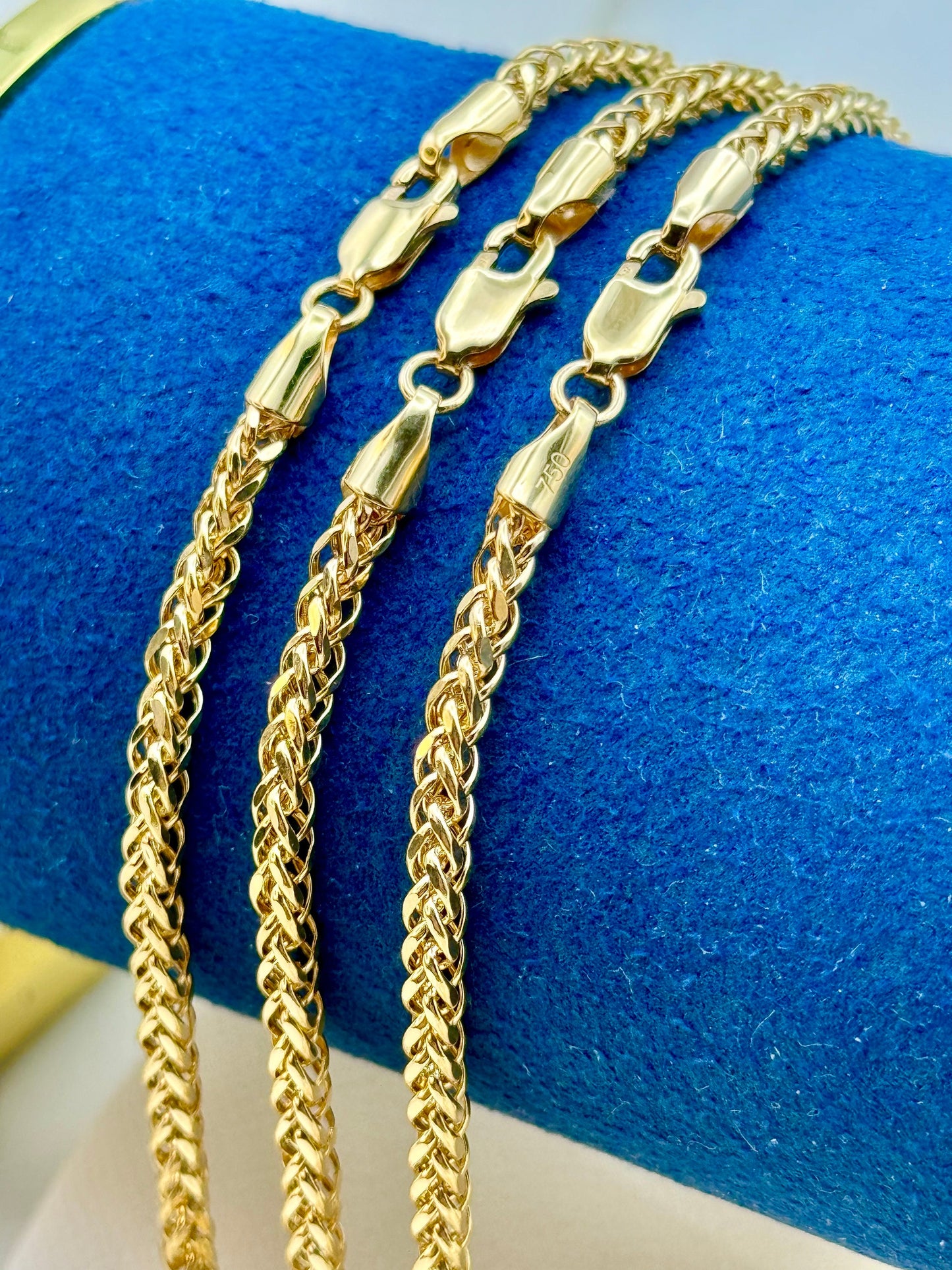 Lobster clasp on franco chain