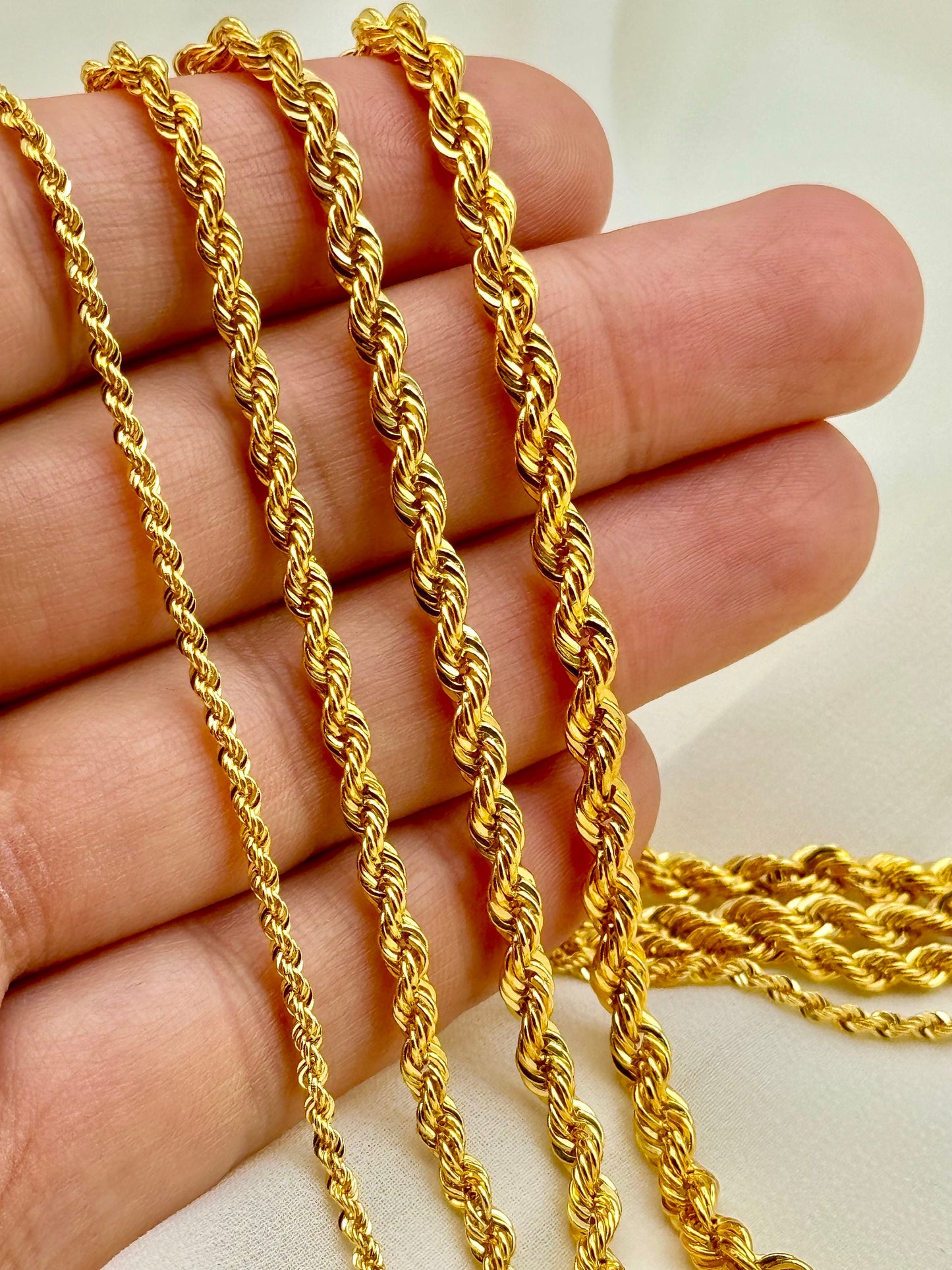 14k Solid Gold Rope Chain Necklace – Diamond Cut, 2.5mm to 4.5mm Thickness, Genuine Gold, Timeless Rope Design