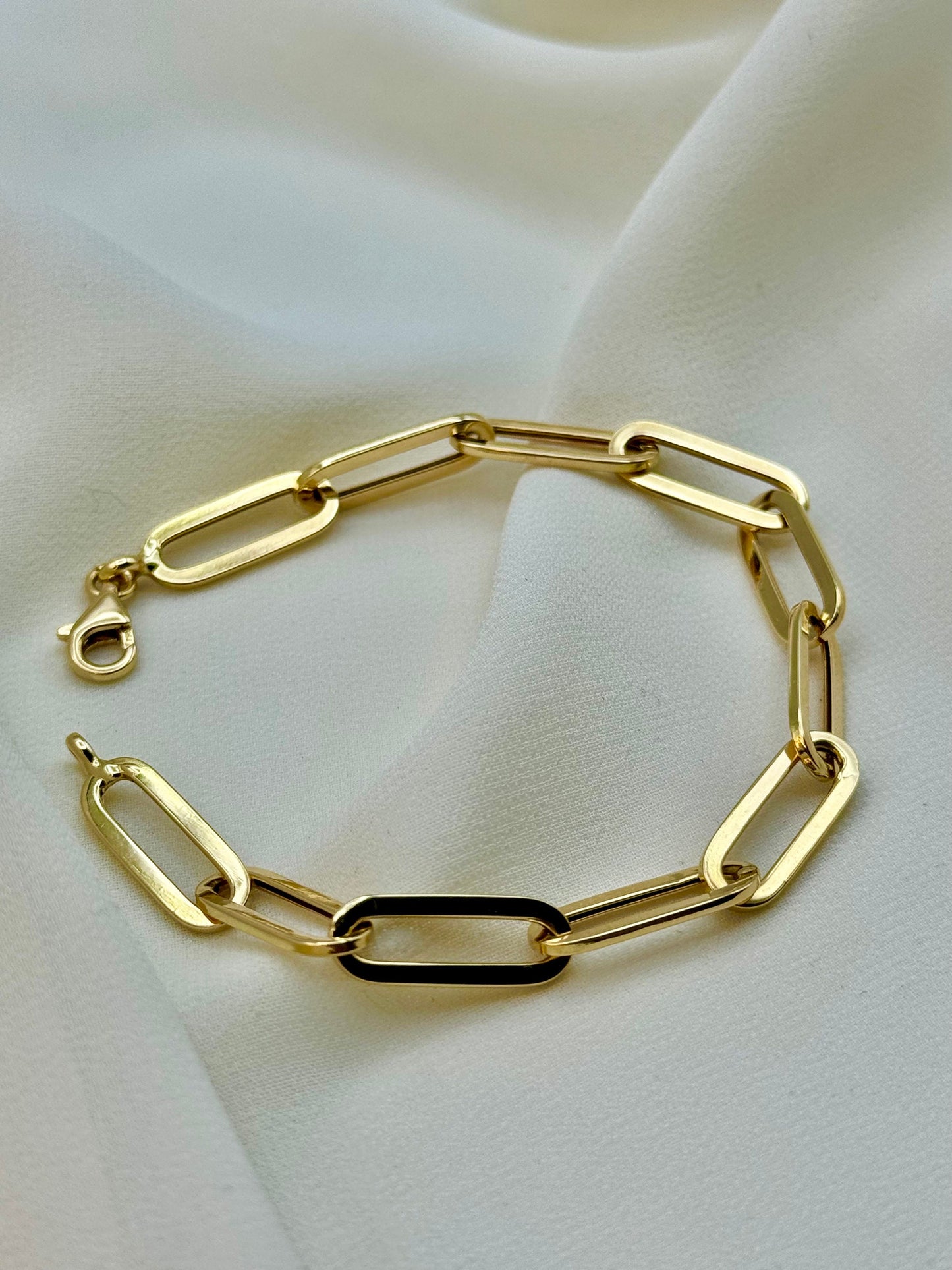 18K Solid Gold Paperclip Bracelet – Chunky Link Design | Pure 18K Gold Jewelry for Women, Mom, or Girlfriend | Birthday & Anniversary Gift