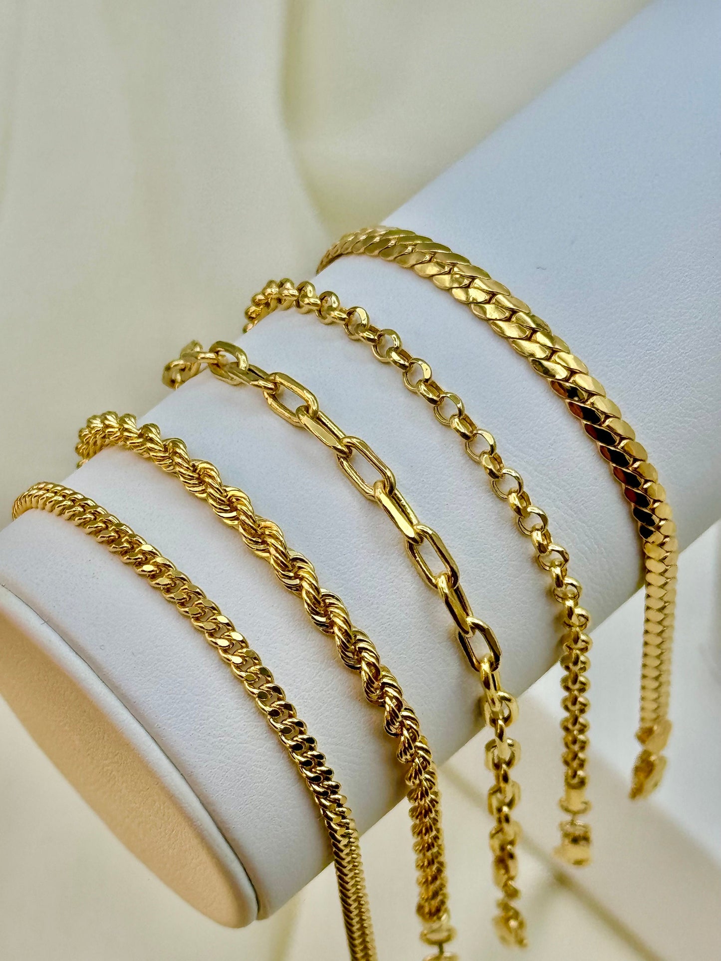 18K Real Gold Rolo, Curb, Rope & 18K Cable Bracelets – Unisex Gold Bracelets for Men & Women | Perfect Gift for Any Occasion