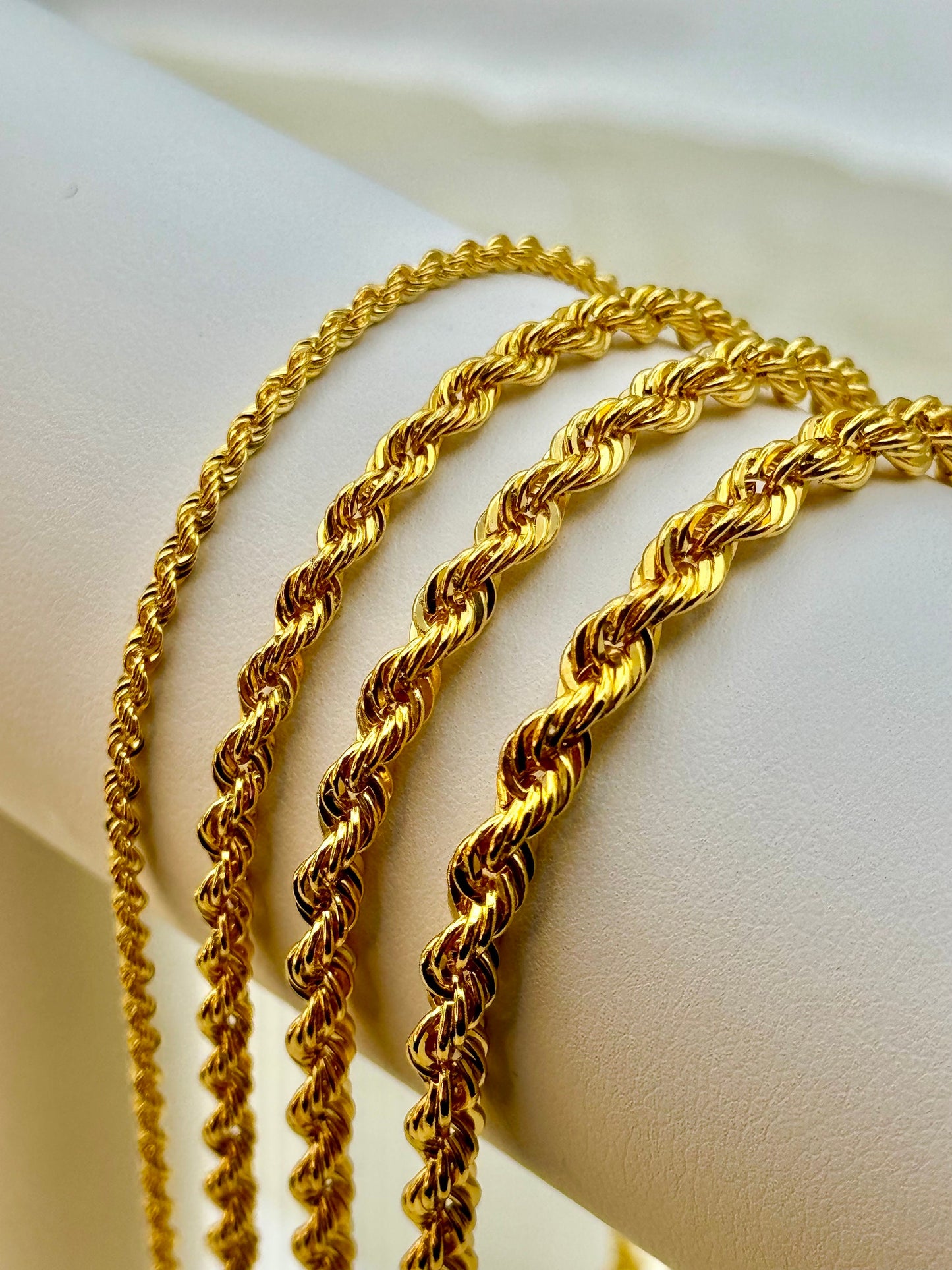 14k Solid Gold Rope Chain Necklace – Diamond Cut, 2.5mm to 4.5mm Thickness, Genuine Gold, Timeless Rope Design