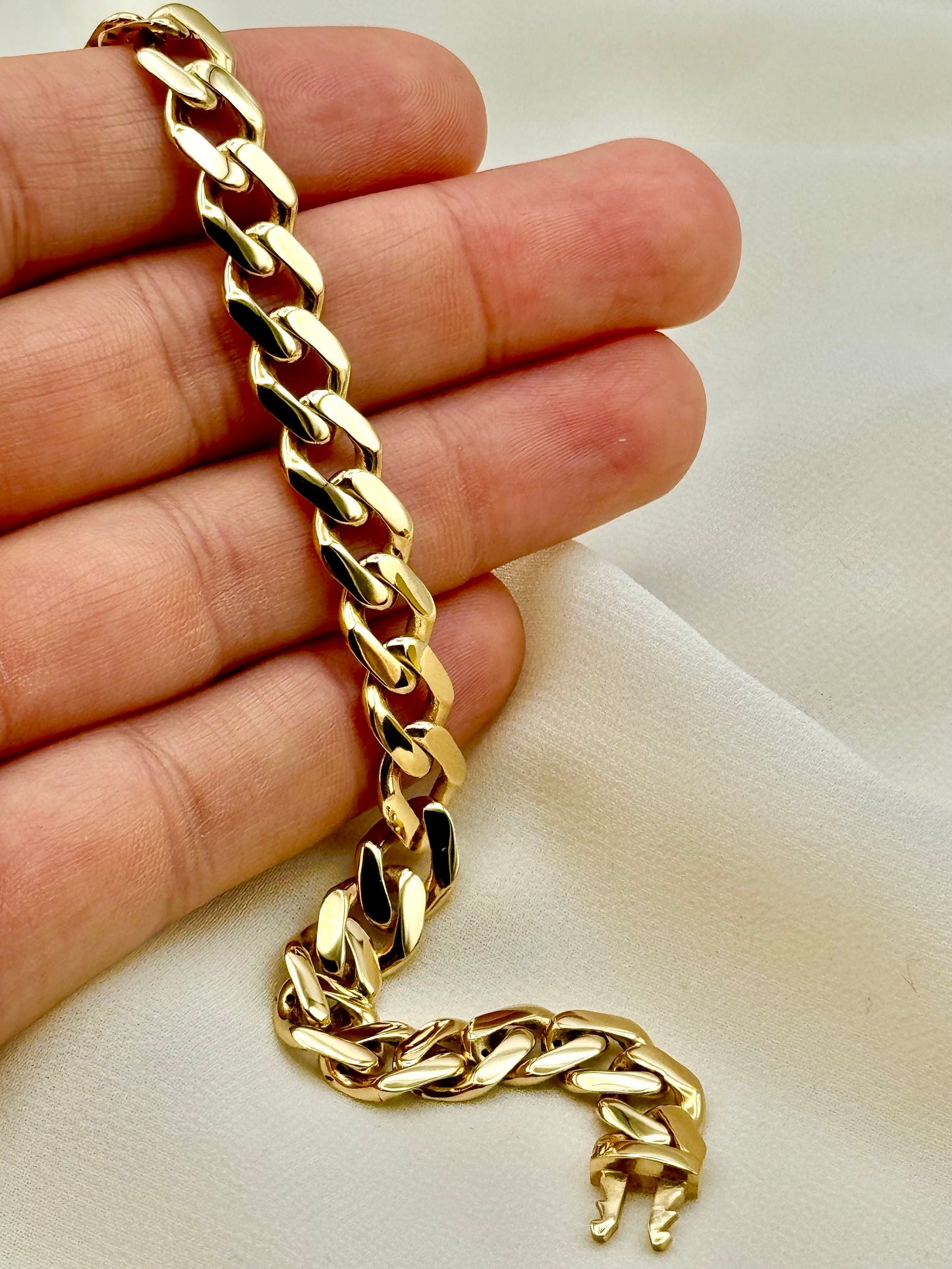 Bracelet gourmette en or 18 carats, chaîne cubaine de 8,85 mm – Or véritable 18 carats, longueur 19 cm, unisexe – Cadeau d'anniversaire idéal pour homme et femme