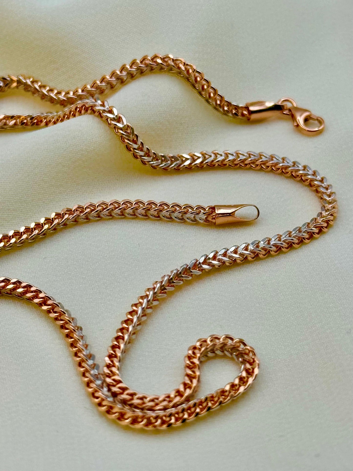 Collier chaîne Franco en or rose massif 18 carats – 2,5 mm, collier à maillons Franco tendance en or rose.