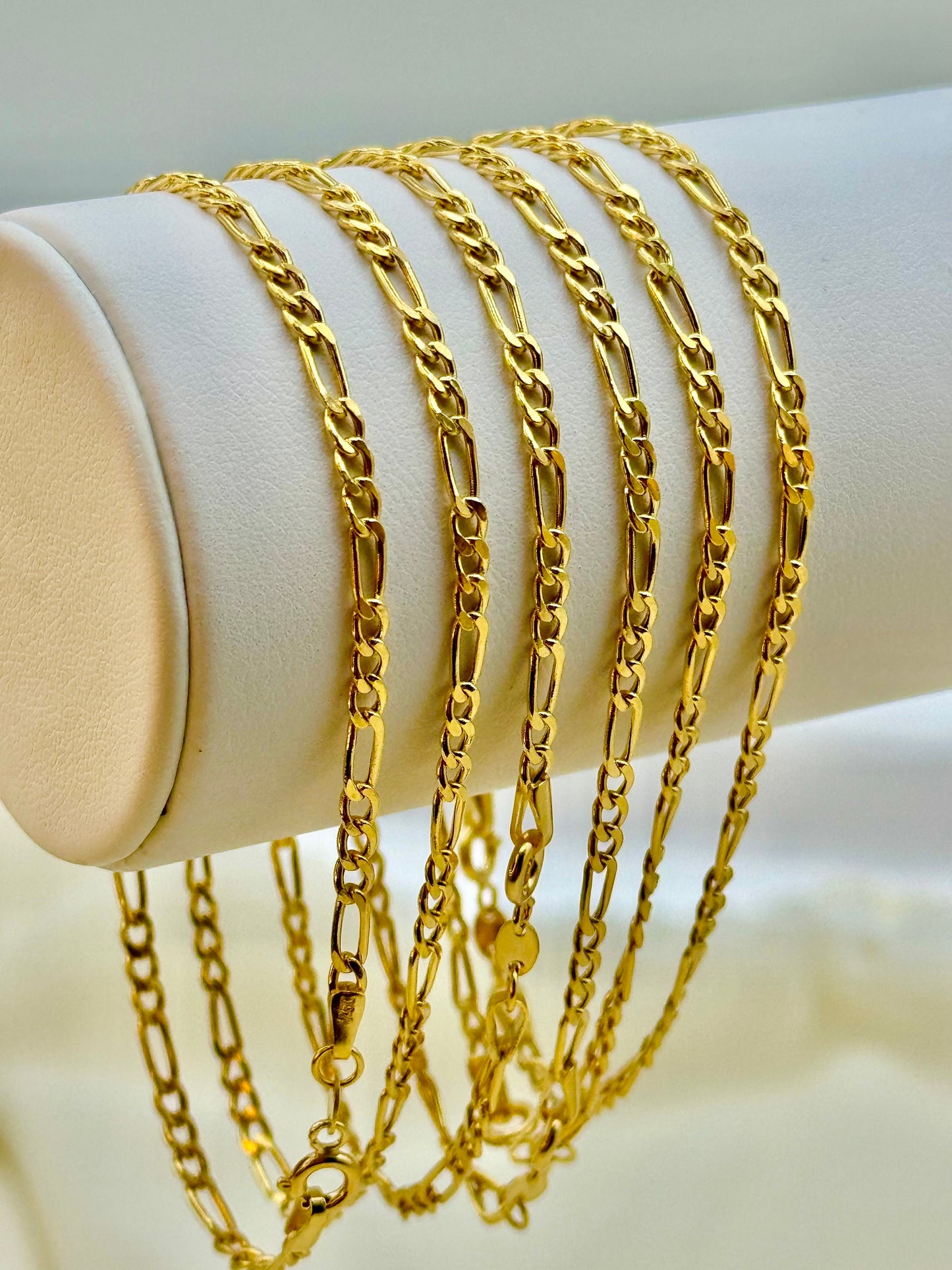 Bracelet Figaro en or véritable 18 carats – Or jaune 18 carats poli, idéal pour elle – Cadeau idéal pour un anniversaire ou une cérémonie
