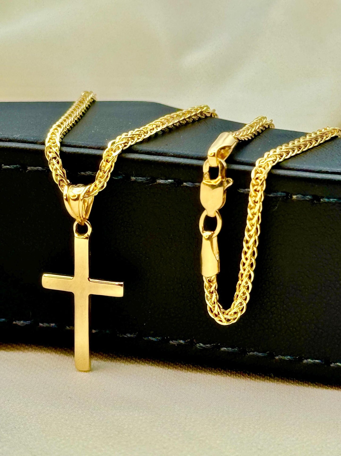 Collier croix en or 18 carats avec chaîne Franco diamantée – 45,7 cm, 55,9 cm, 61 cm, 2 mm, brillant et élégant, cadeau idéal pour lui, anniversaire ou autre.
