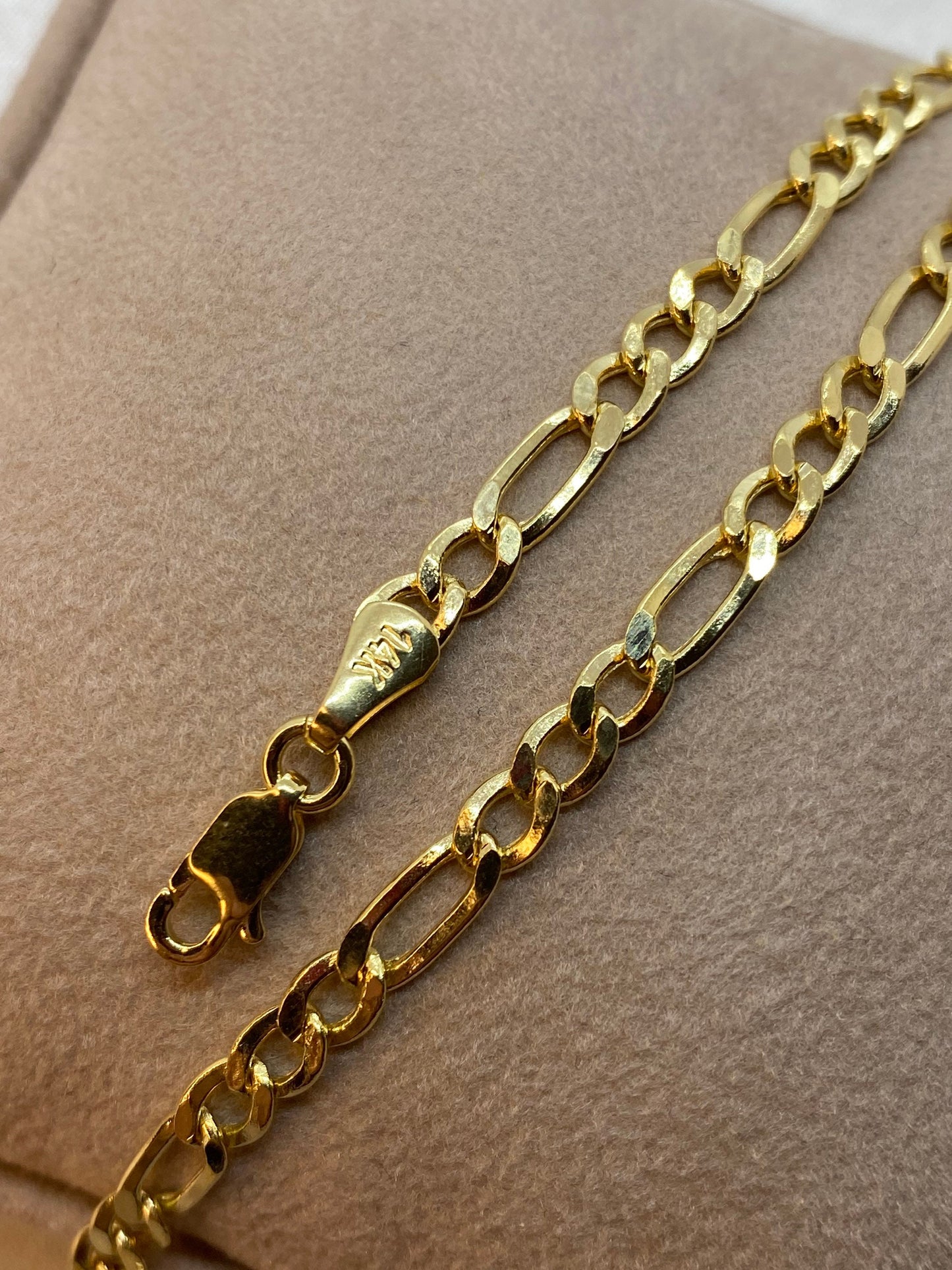 Figaro necklace with lobster clasp.